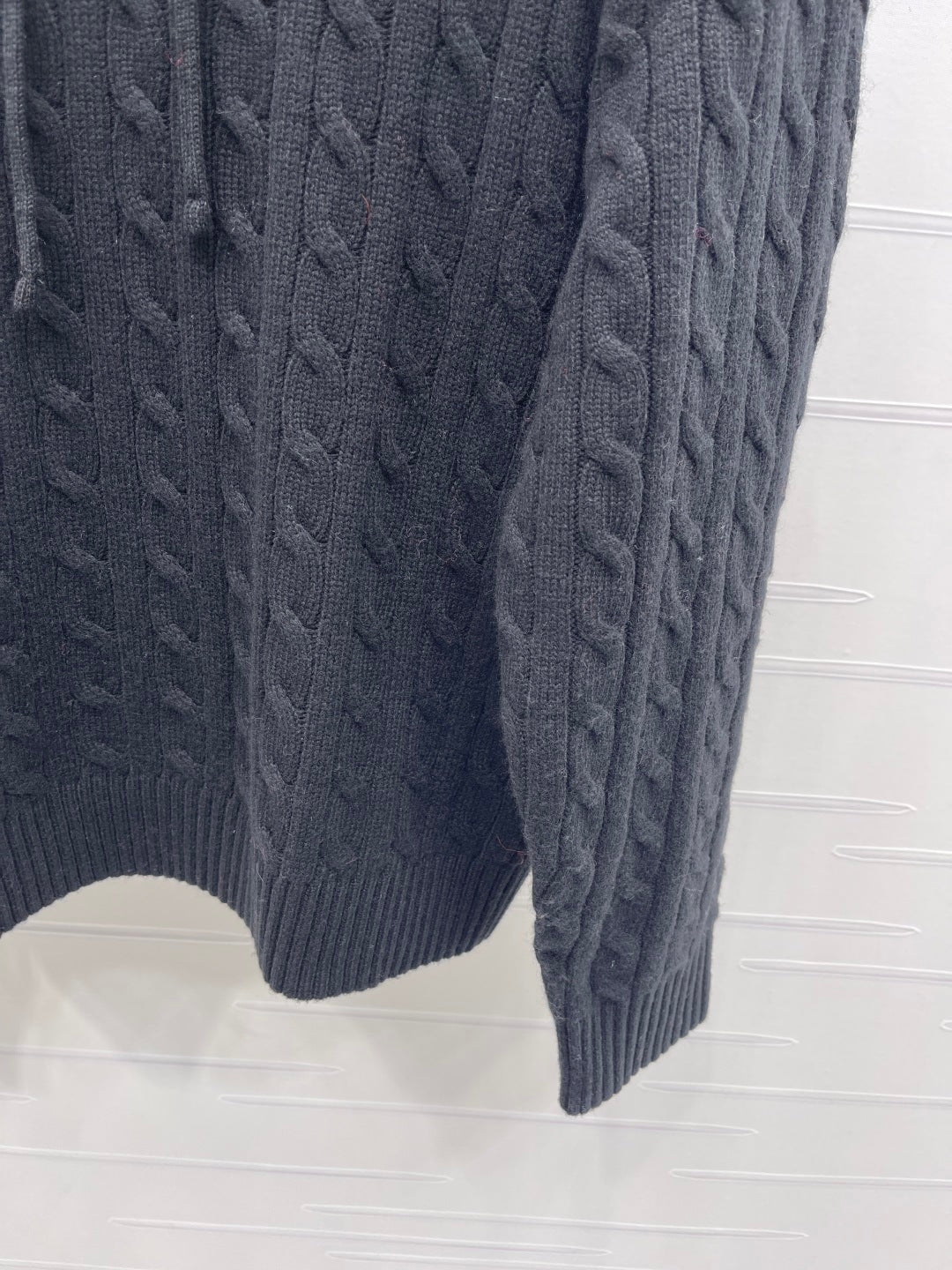 RALPH LAUREN 25S KNITTED V-NECK SWEATER 250