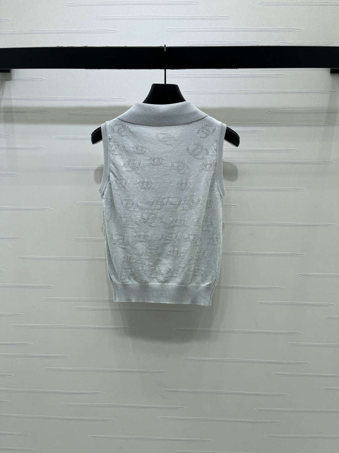 CHANEL 26S SLEEVELESS KNIT POLO TOP 1337