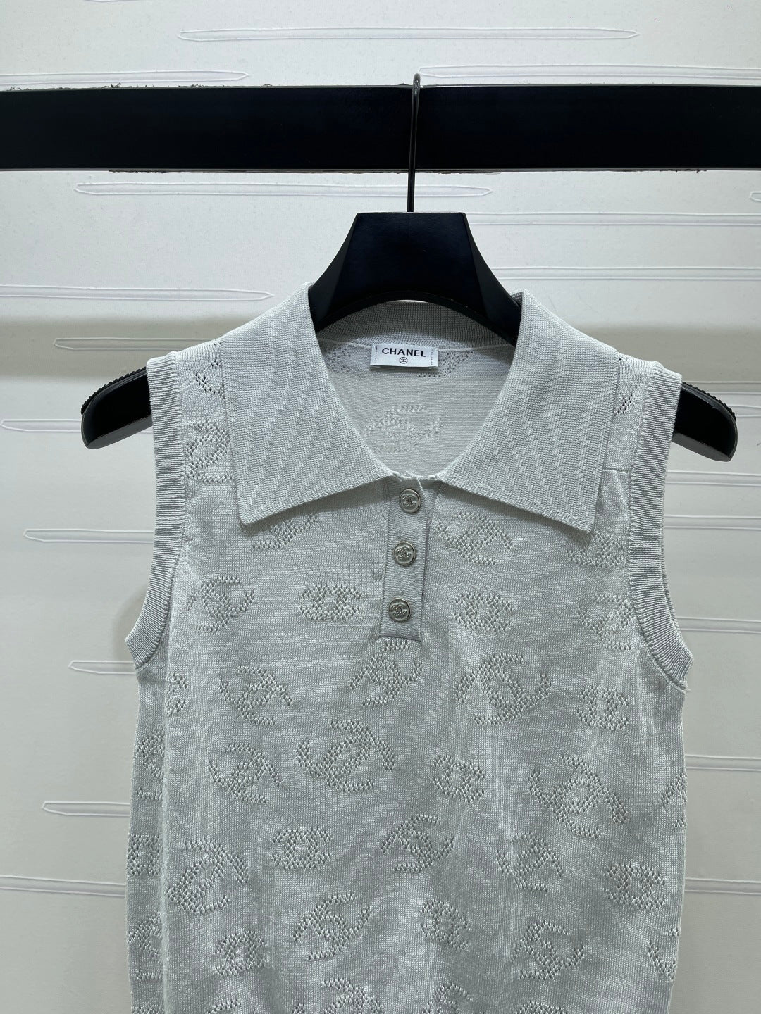 CHANEL 26S SLEEVELESS KNIT POLO TOP 1337