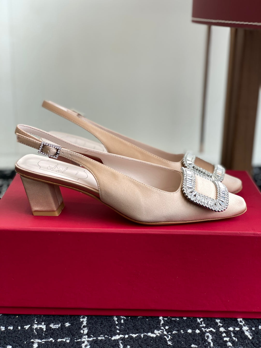 ROGER VIVIER 25S VIVIER SLINGBACK 45MM IN BEIGE SILK EMBELLISHED CRYSTALS