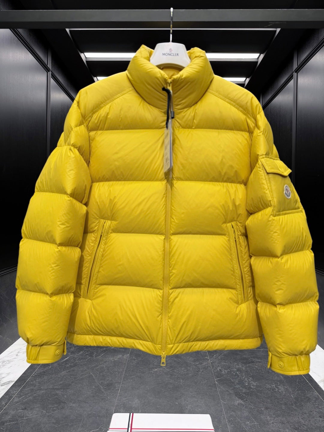 MONCLER 25S PREMIUM DOWN JACKET 252