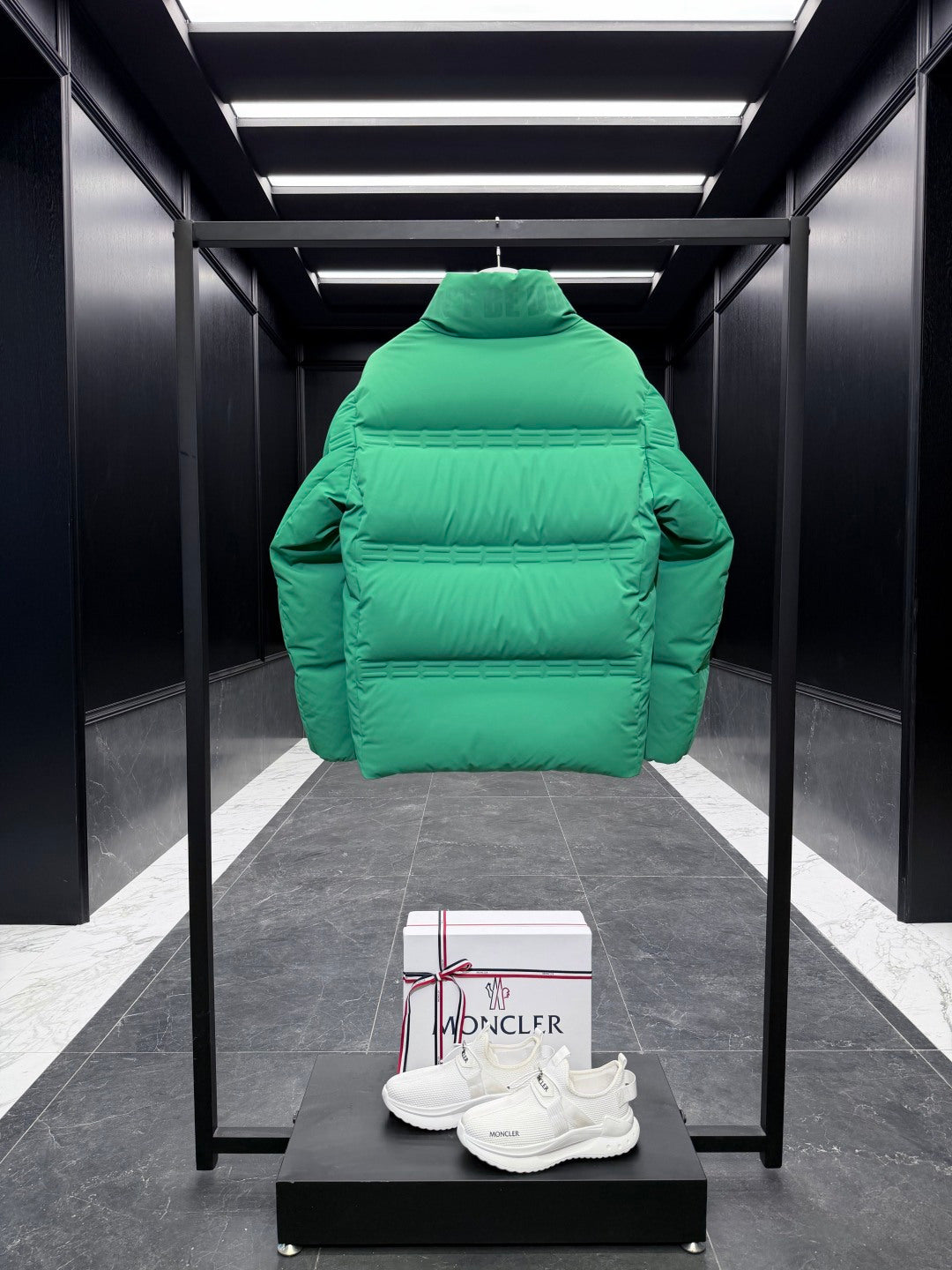 MONCLER 25S PREMIUM DOWN JACKET 447