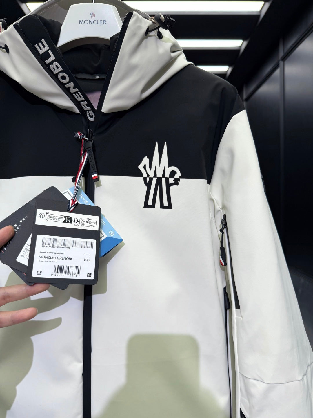 MONCLER 25S LUXURY DOWN JACKET 275
