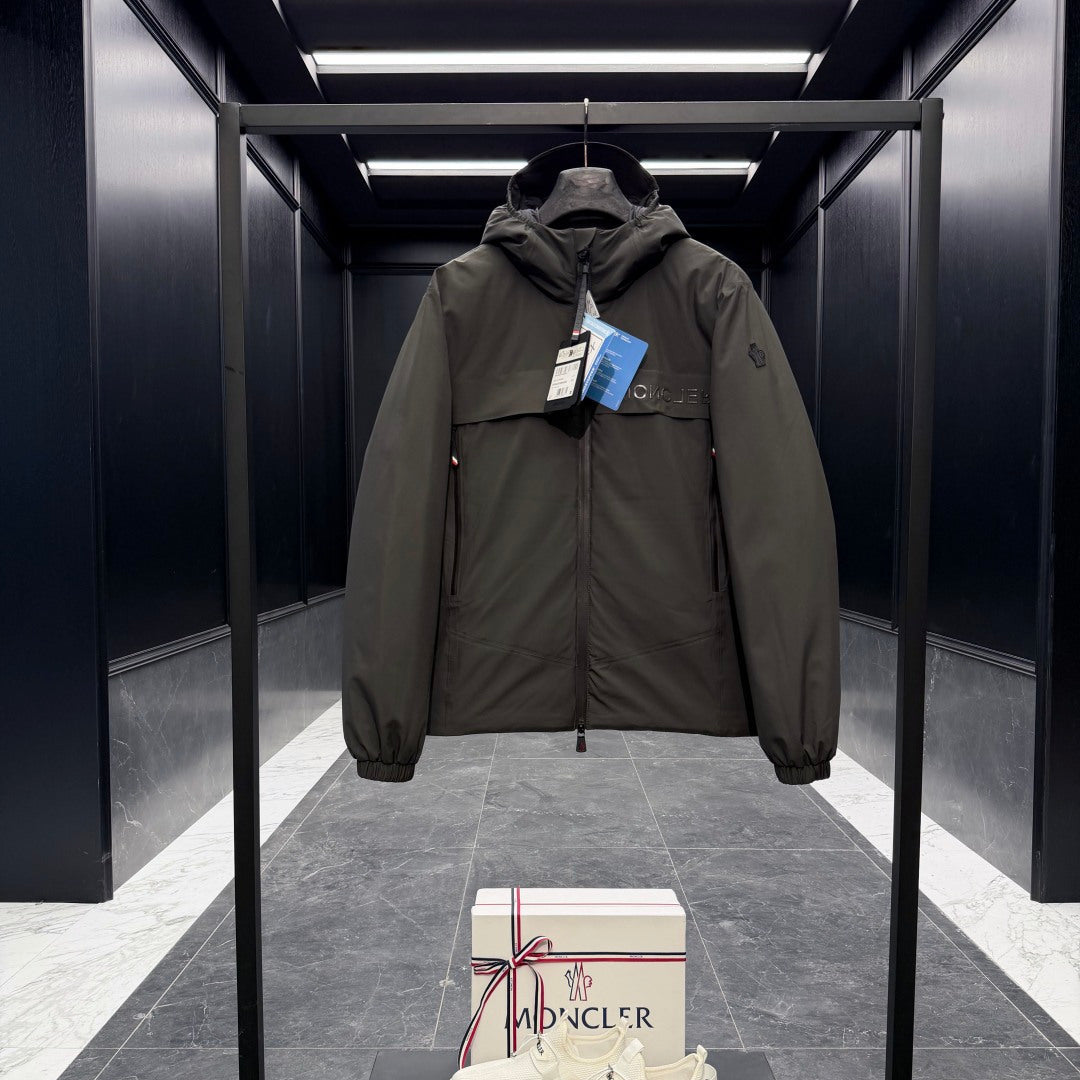 MONCLER 25S HOODED SKI JACKET 385