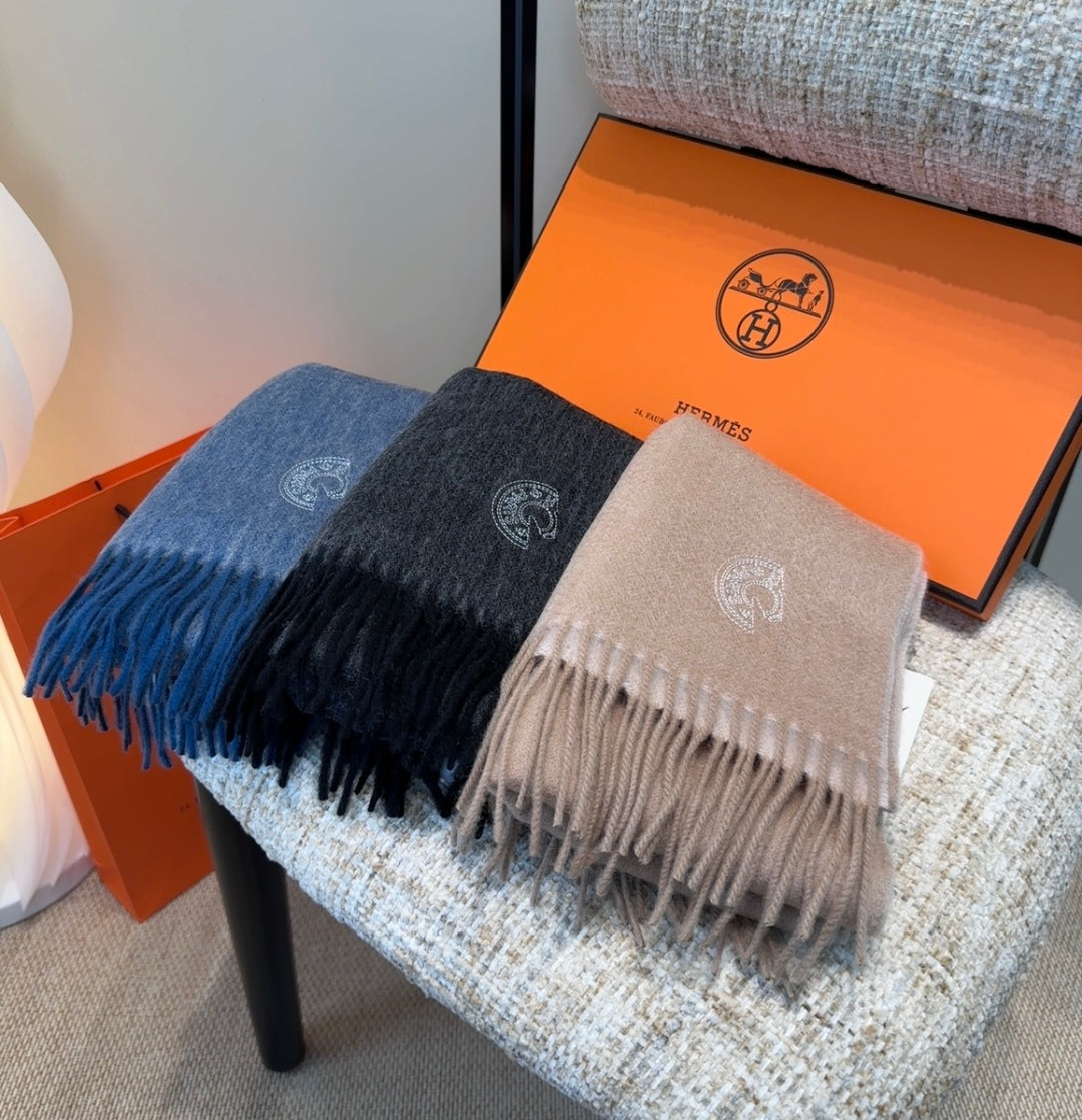 HERMES 25S SCARF 190 IN CASHMERE 854639