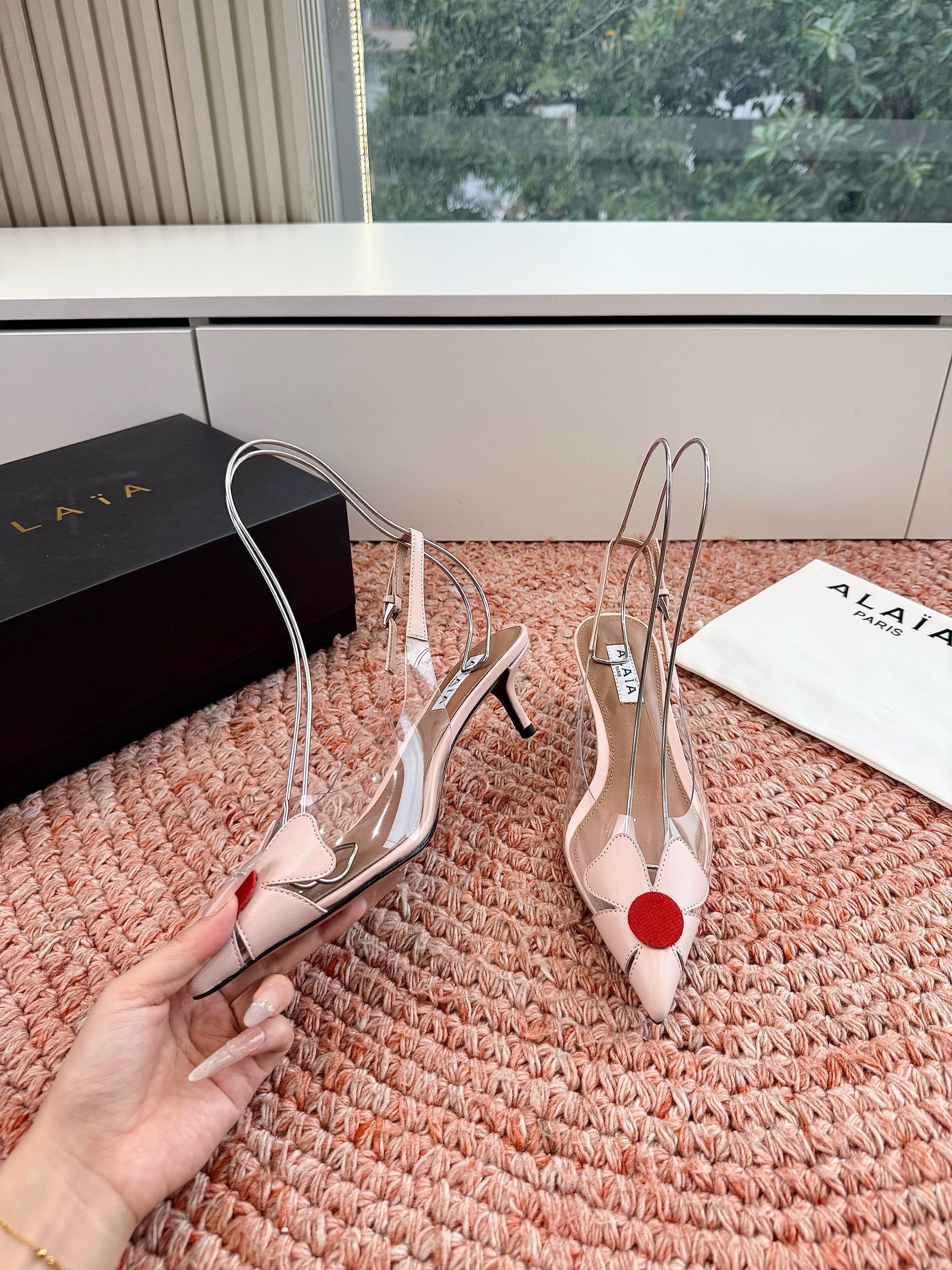 ALAIA 26S SLINGBACK HEELS IN NUDE PINK LAMBSKIN AND TRANSPARENT PVC