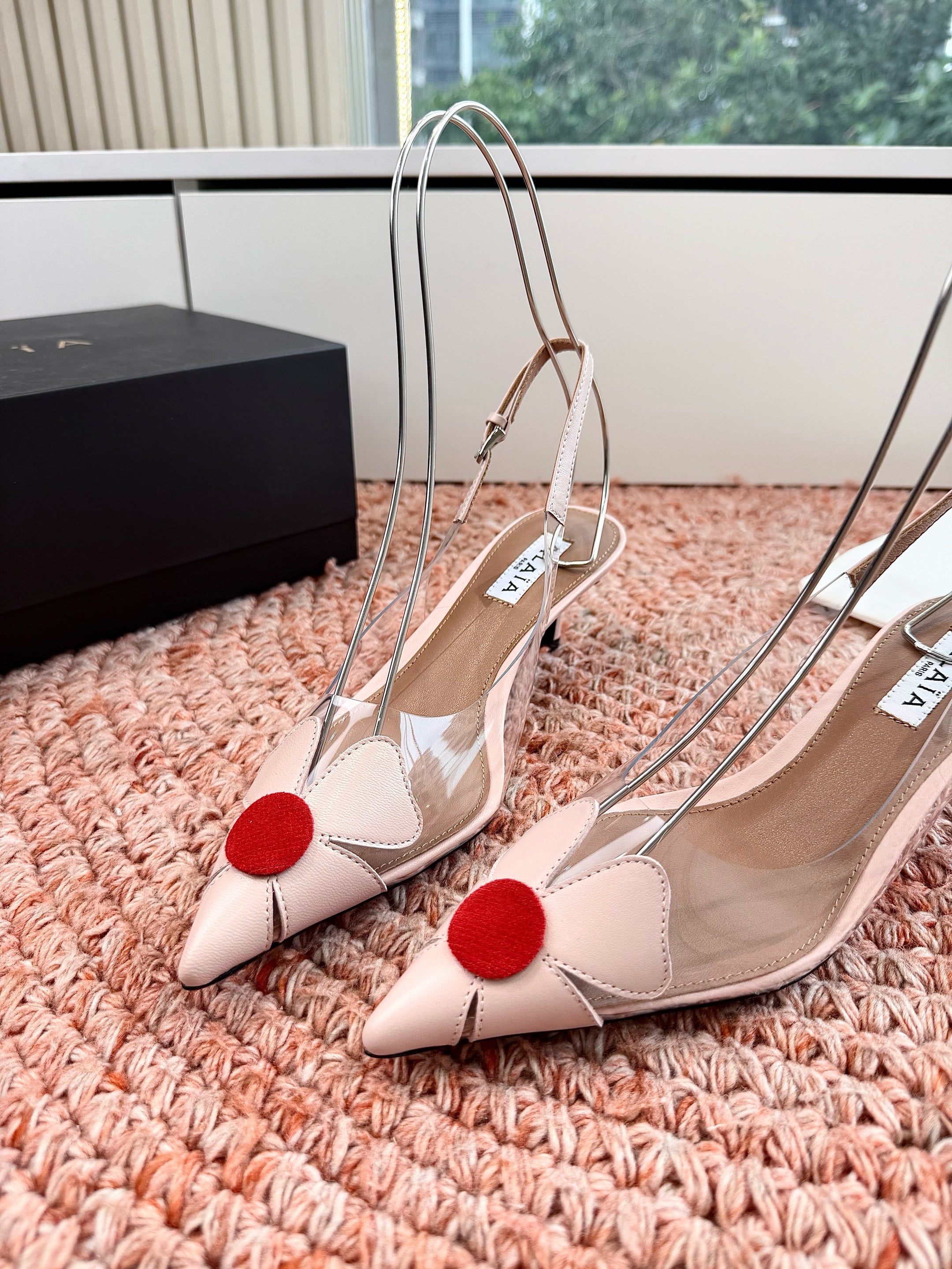 ALAIA 26S SLINGBACK HEELS IN NUDE PINK LAMBSKIN AND TRANSPARENT PVC