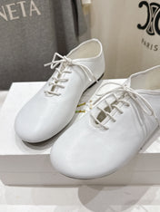 THE ROW 26S MINIMAL LACE-UP SHOES IN WHITE CALFSKIN