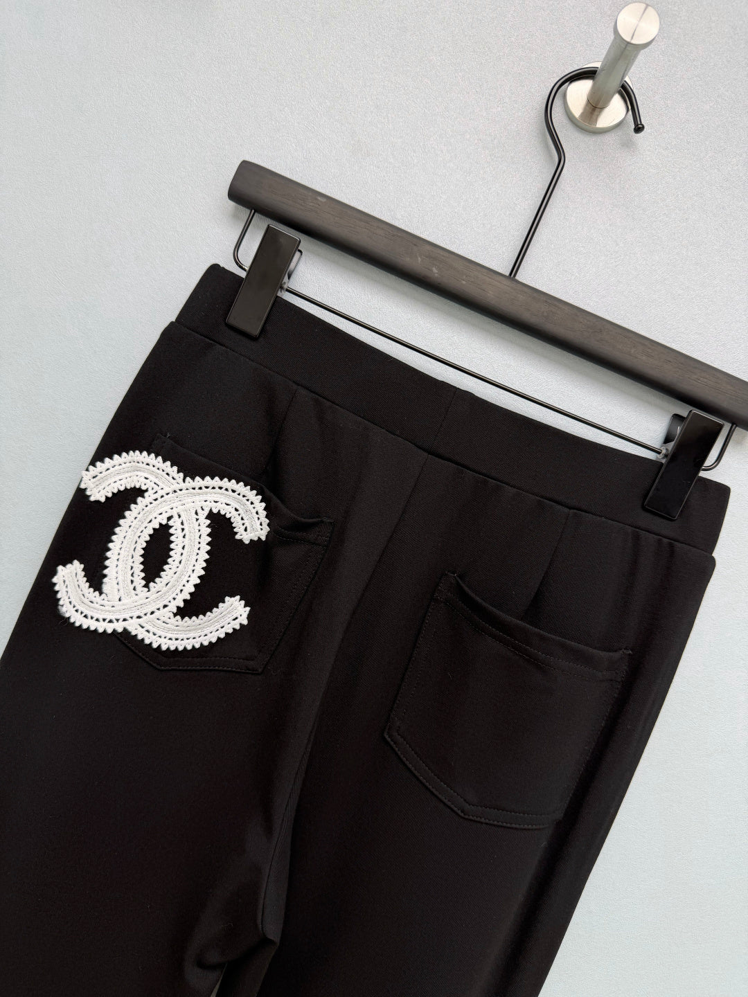 CHANEL 26S FLARED PANTS STYLE 1059