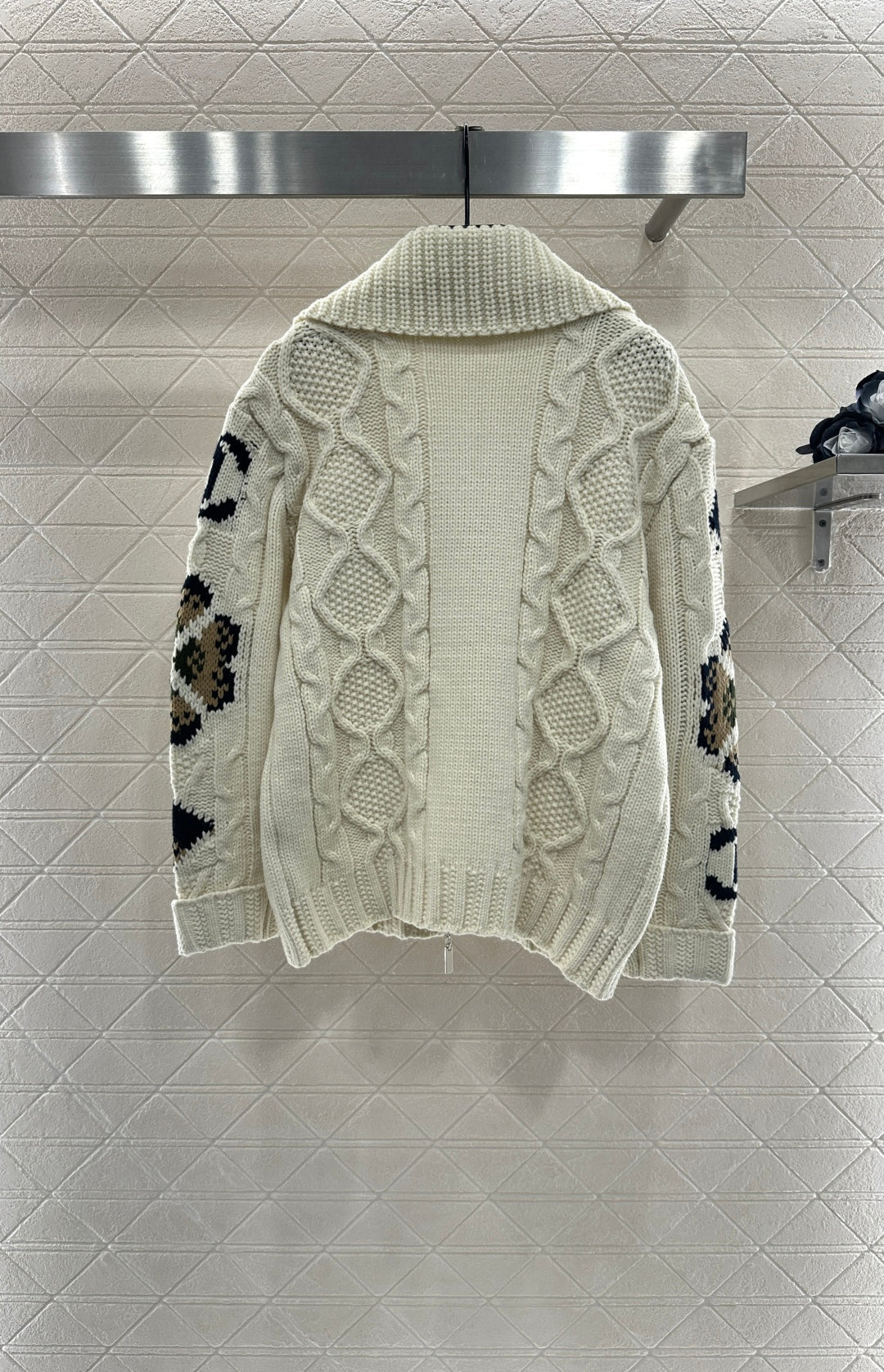 CHANEL 25S ZIPPERED CARDIGAN STYLE 115