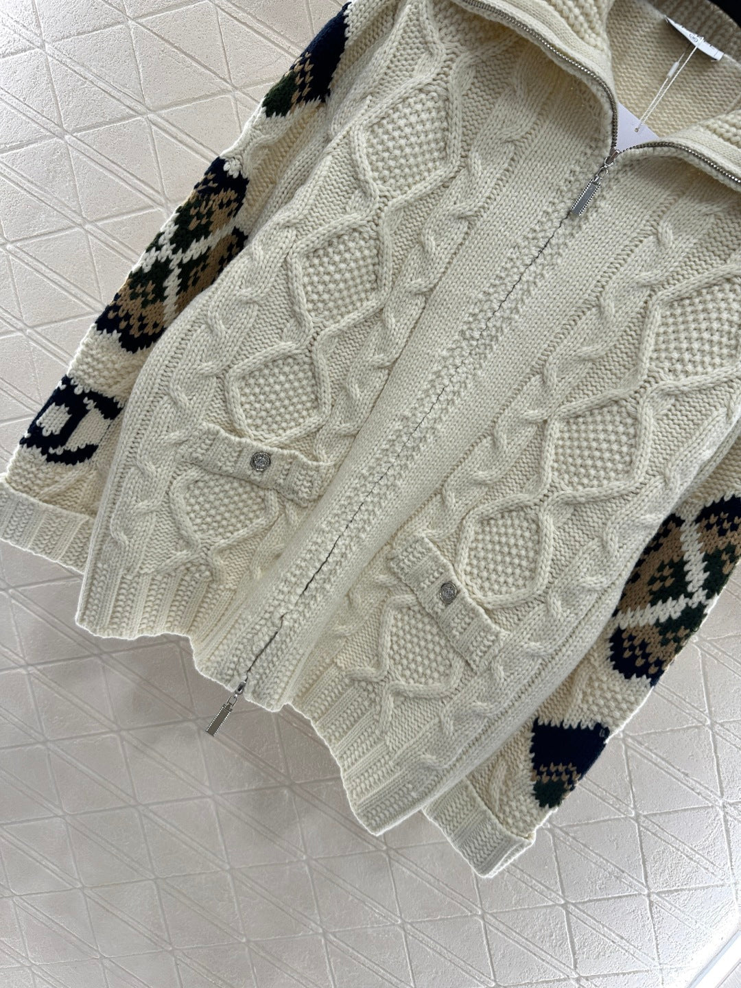 CHANEL 25S ZIPPERED CARDIGAN STYLE 115