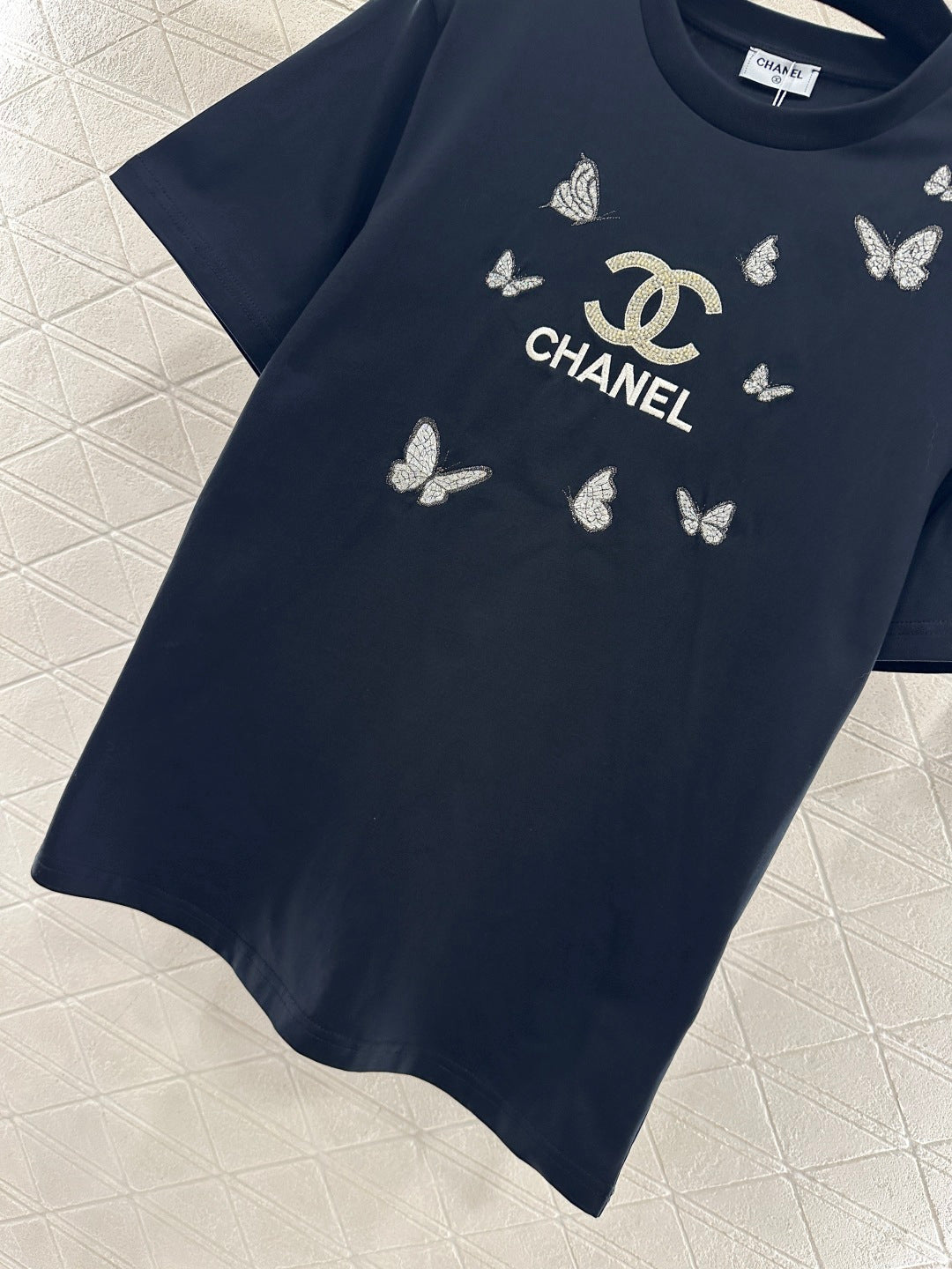 CHANEL 26S SHORT-SLEEVE T-SHIRT 663