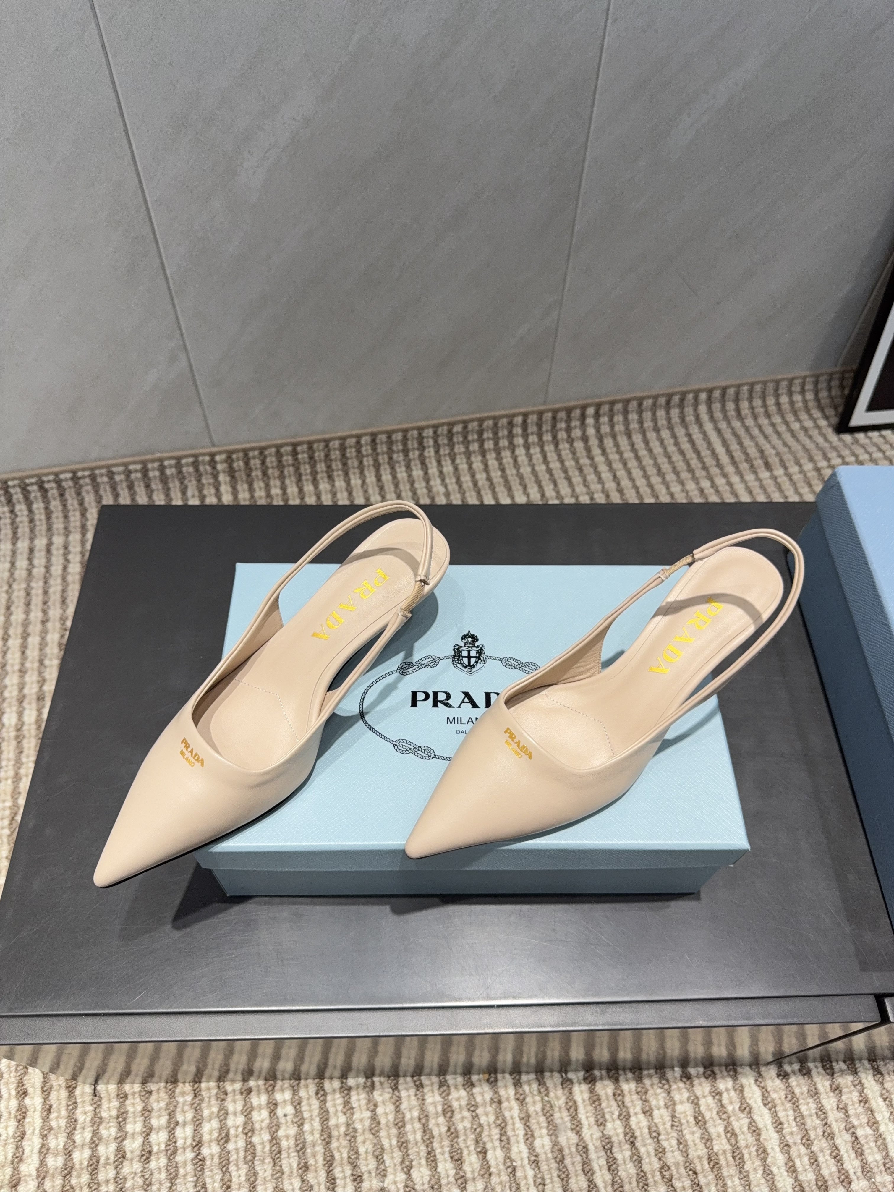 PRADA 26S POINTED TOE SLINGBACK HIGH HEELS 55MM IN NUDE SHEEPSKIN