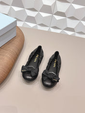 PRADA 26S ROUND TOE FLATS WITH BOW IN BLACK CALFSKIN