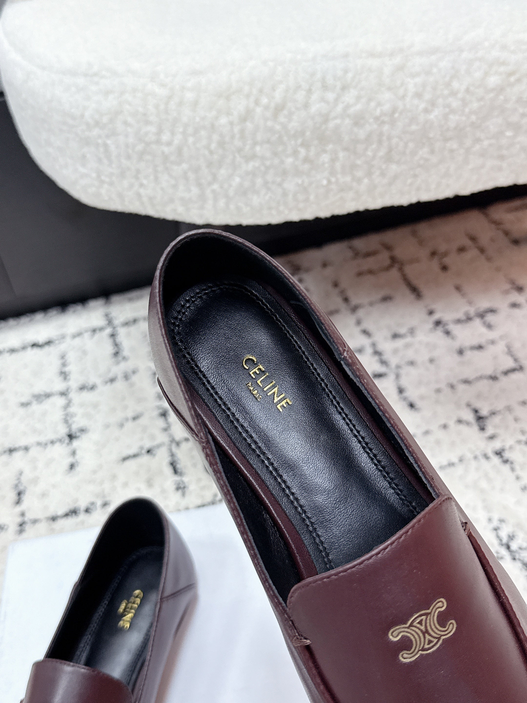 CELINE 26S AURA TRIOMPHE LOAFERS IN BURGUNDY BROWN LAMBSKIN