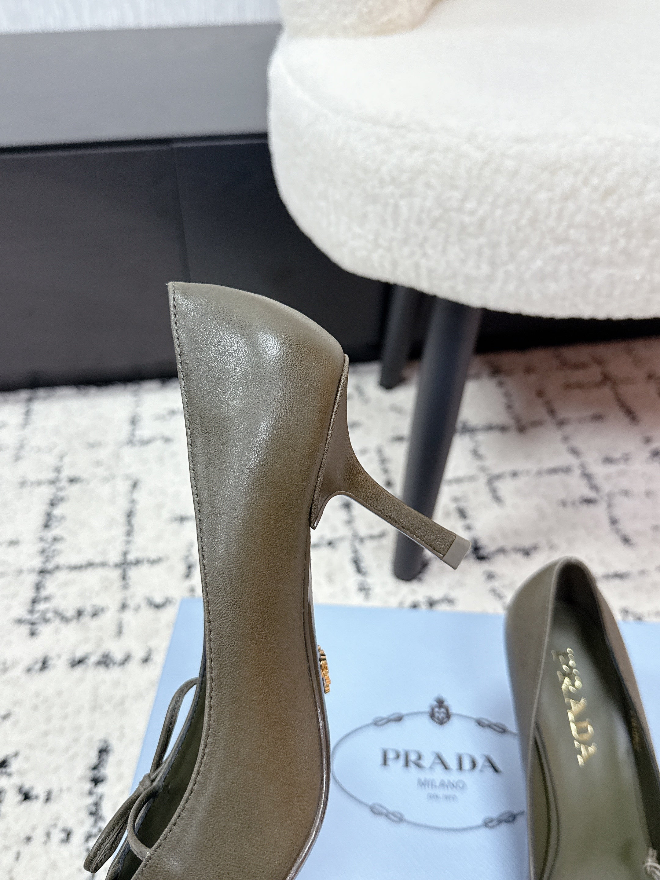 PRADA 26S POINTED-TOE HIGH HEELS 75MM IN OLIVE BROWN CALFSKIN