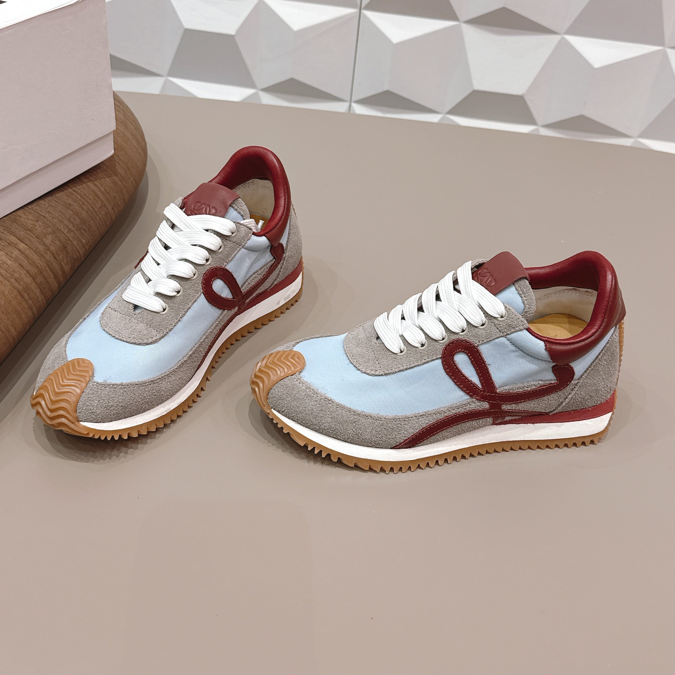 LOEWE 26S FLOW RUNNER SNEAKER IN GRAY AND BLUE SUEDE AND DARK RED CALFSKIN