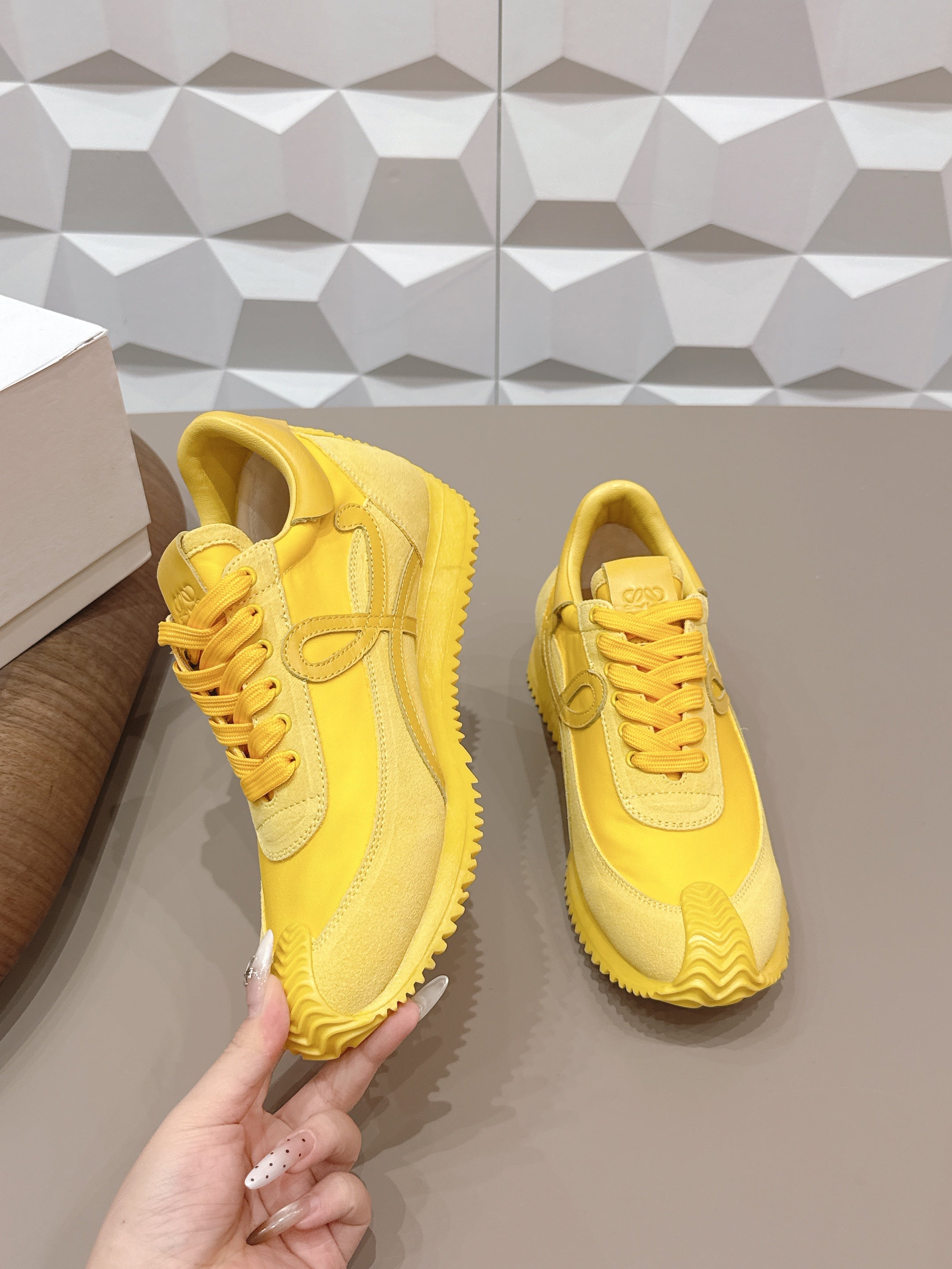 LOEWE 26S FLOW RUNNER SNEAKER IN YELLOW SUEDE AND CALFSKIN