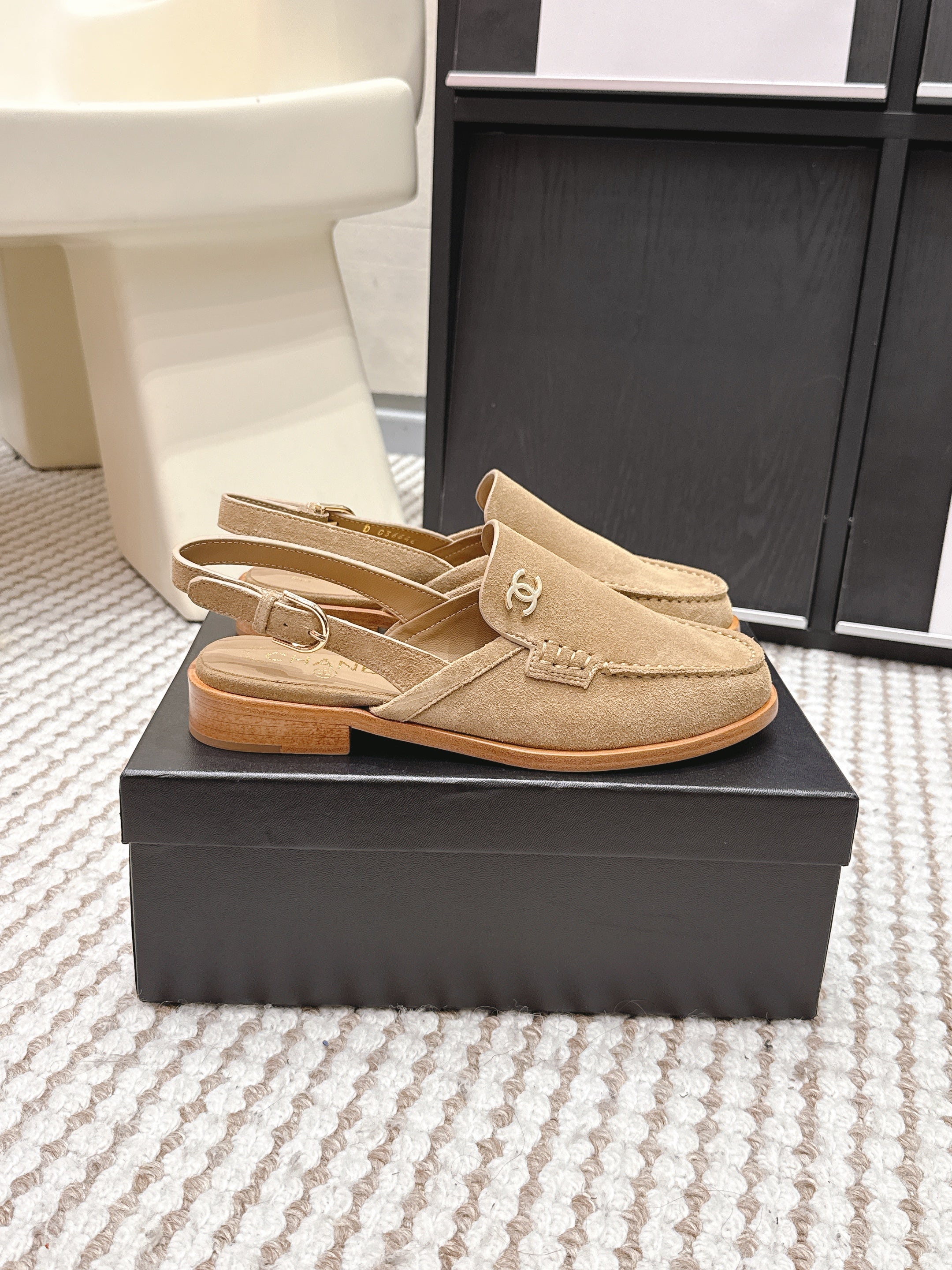 CHANEL 26S SLINGBACK LOAFERS IN LIGHT BROWN SUEDE
