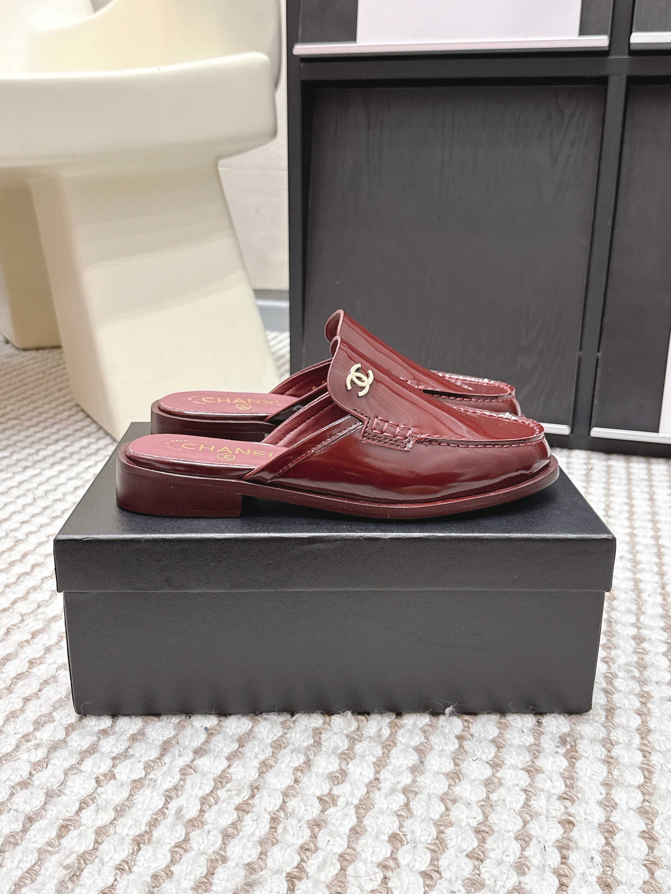 CHANEL 26S LOAFER MULES IN DARK RED GLOSSY CALFSKIN