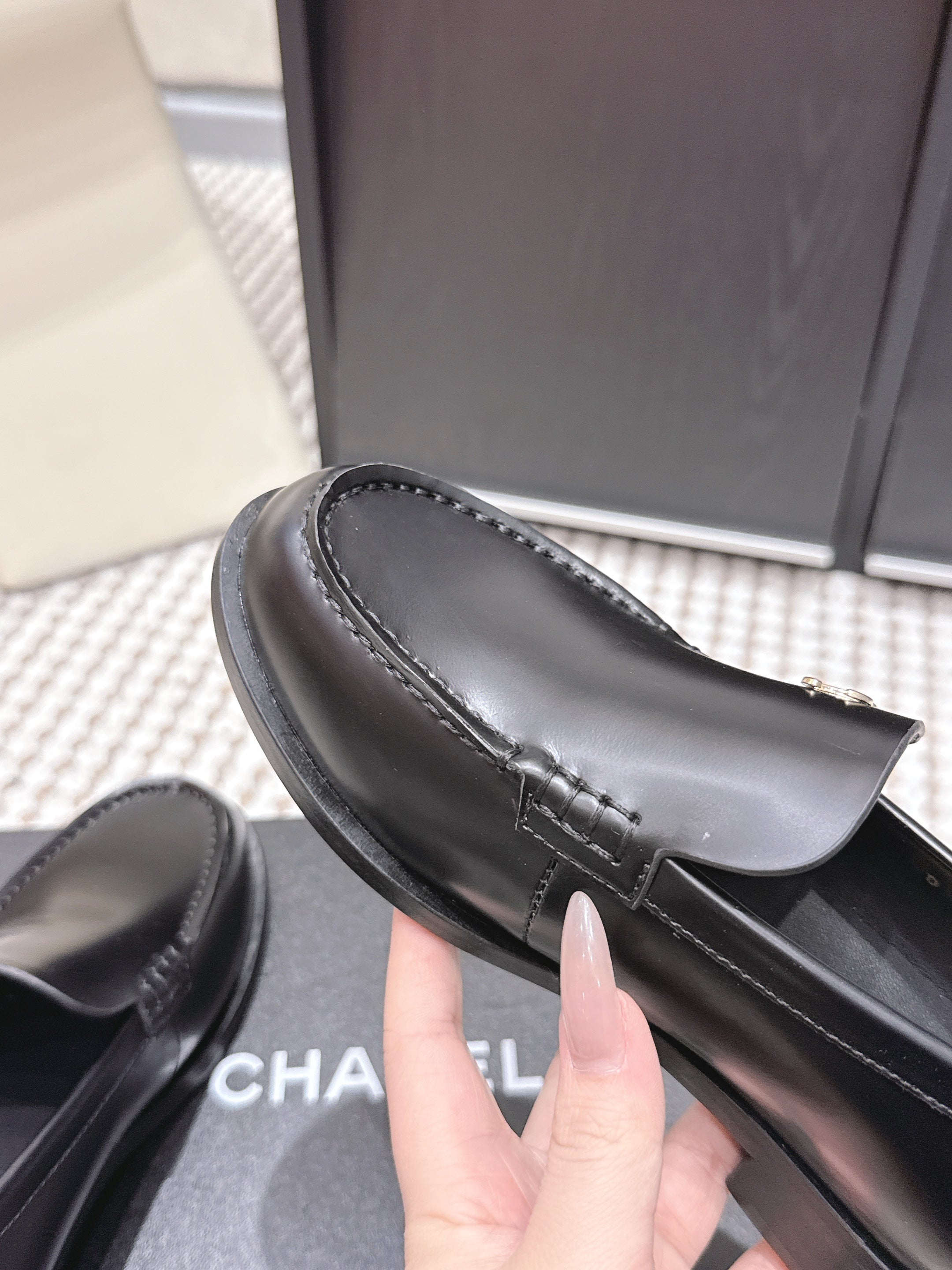 CHANEL 26S LOAFERS IN BLACK CALFSKIN