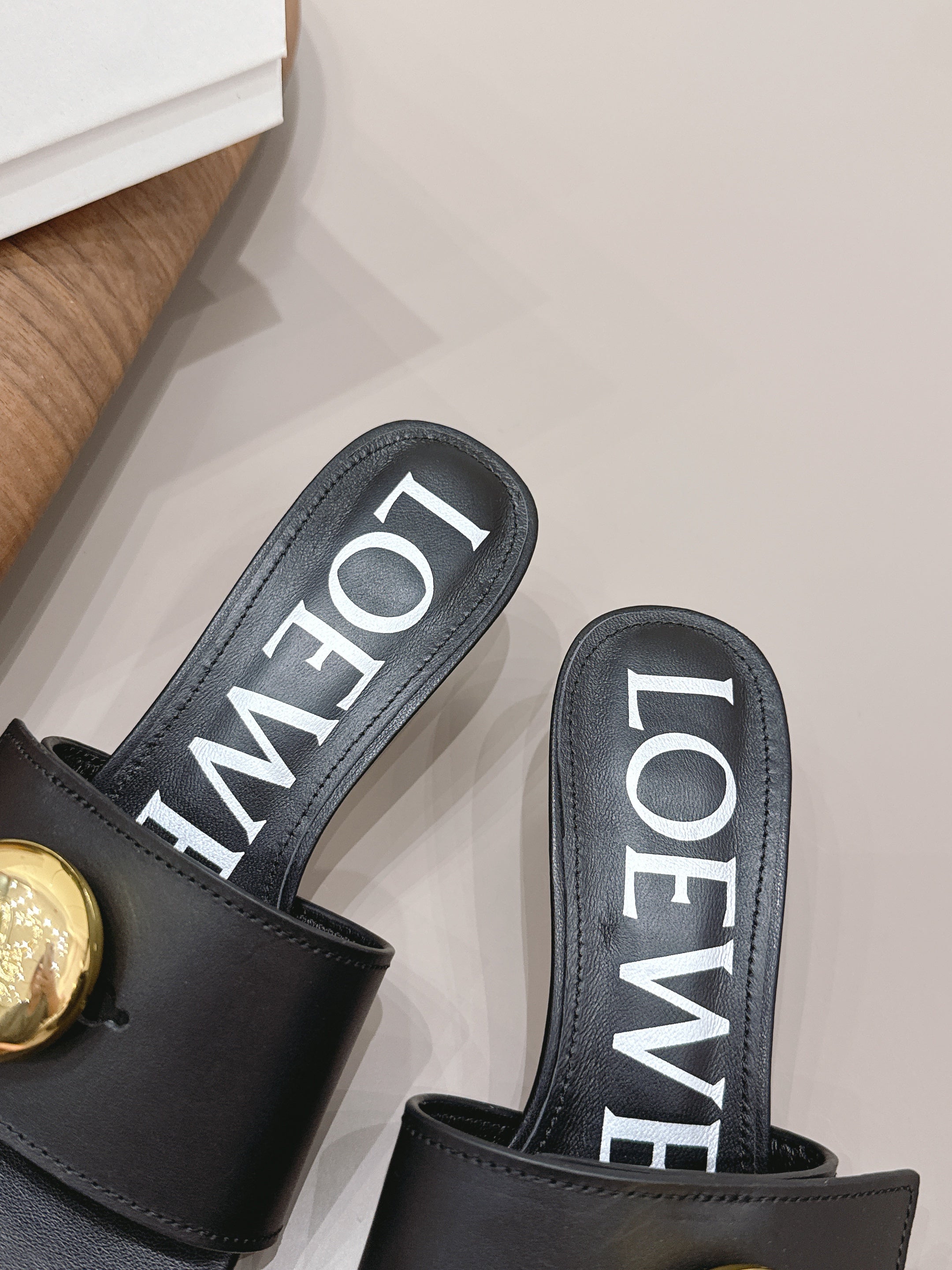 LOEWE 26S SQUARE TOE SANDALS 45MM IN BLACK CALFSKIN GOLD HARDWARE