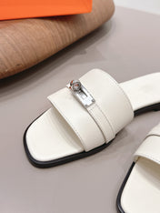HM 26S GIULIA SANDAL IN IVORY WHITE CALFSKIN SILVER HARDWARE