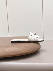HM 26S GIULIA SANDAL IN IVORY WHITE CALFSKIN SILVER HARDWARE