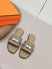 HM 26S GIULIA SANDAL IN OLIVE BROWN EPSOM CALFSKIN SILVER HARDWARE