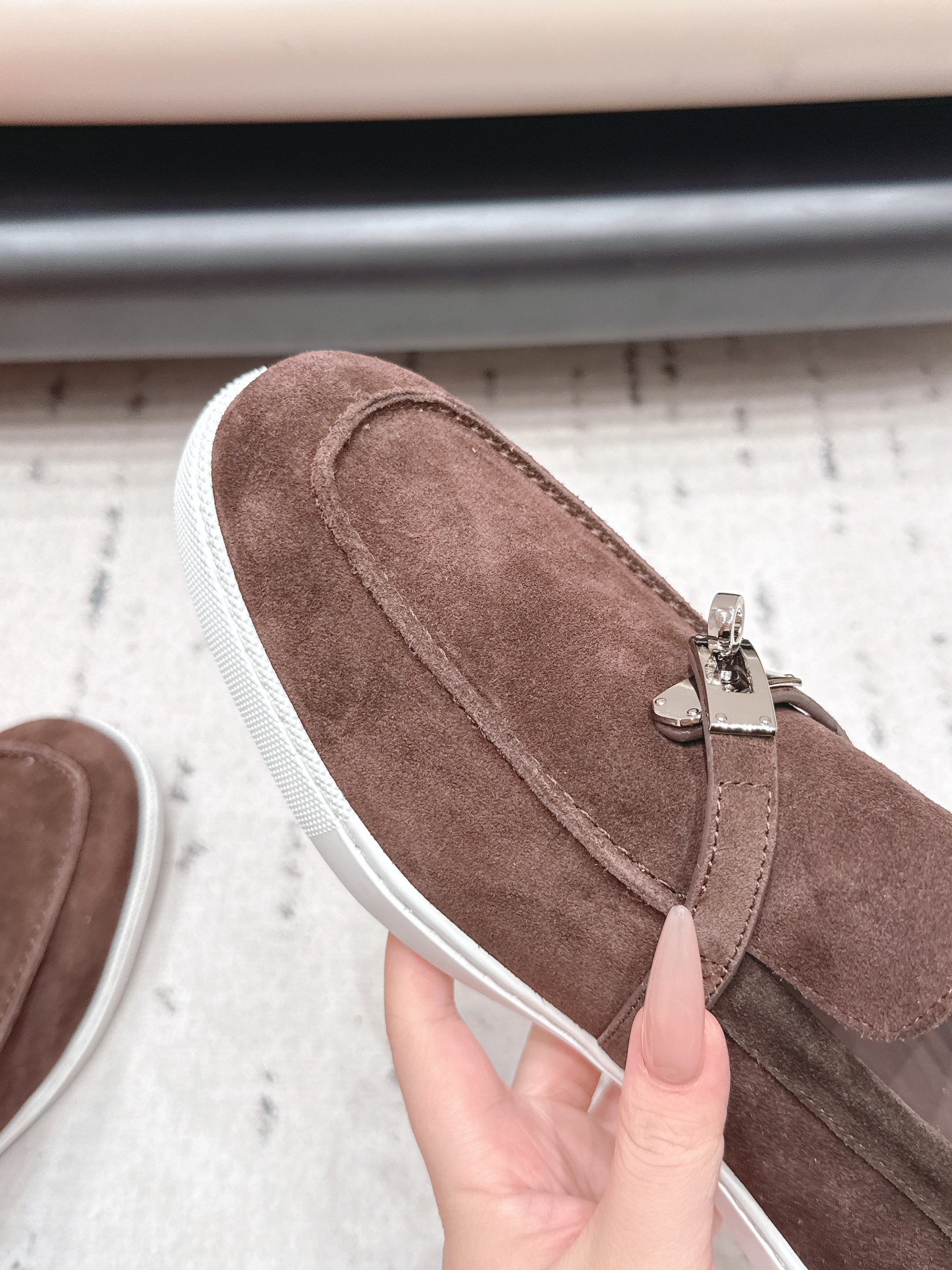 HM 26S KELLY PARIS LOAFERS IN DARK BROWN SUEDE SILVER HARDWARE