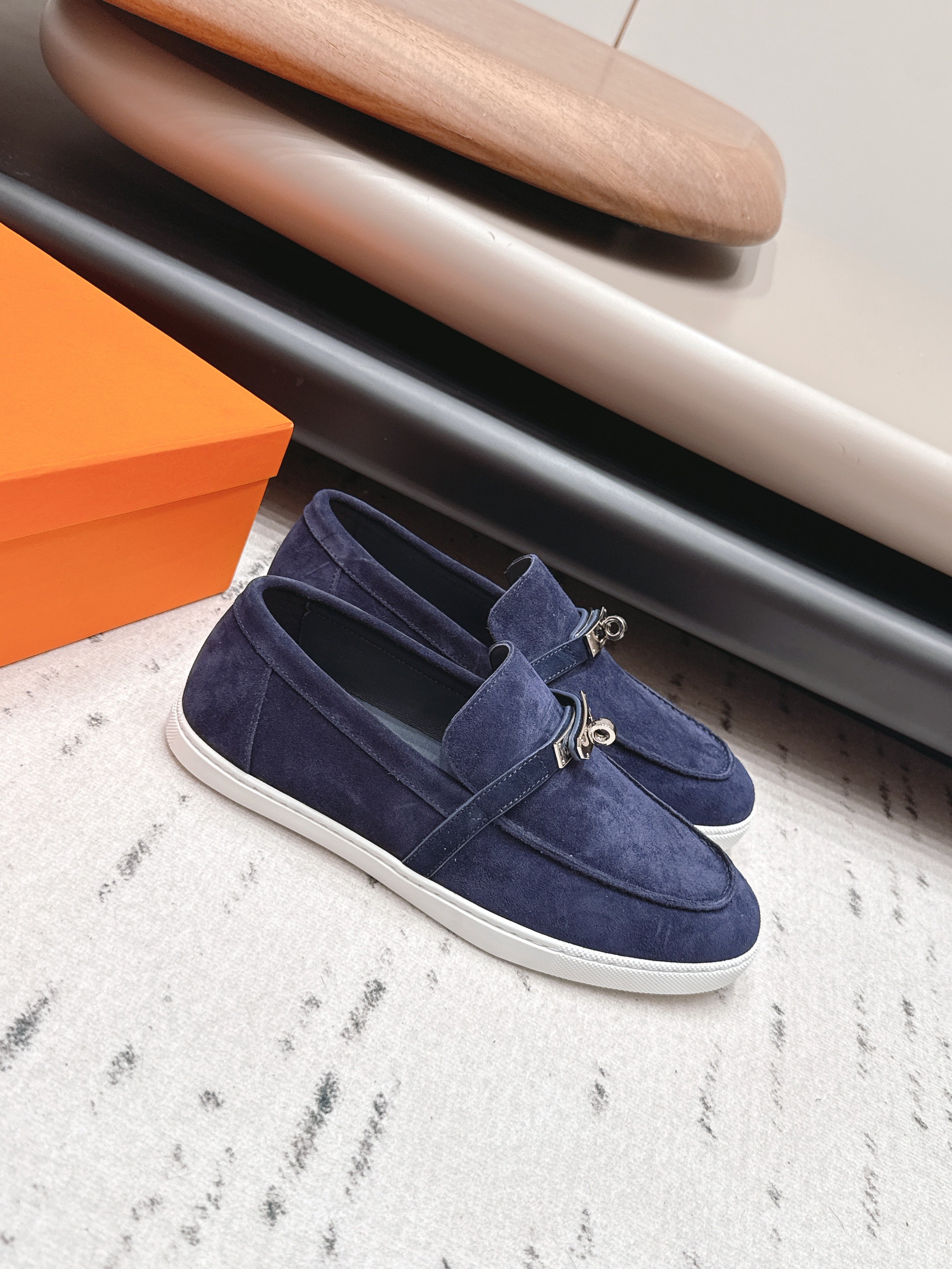 HM 26S KELLY PARIS LOAFERS IN NAVY BLUE SUEDE SILVER HARDWARE