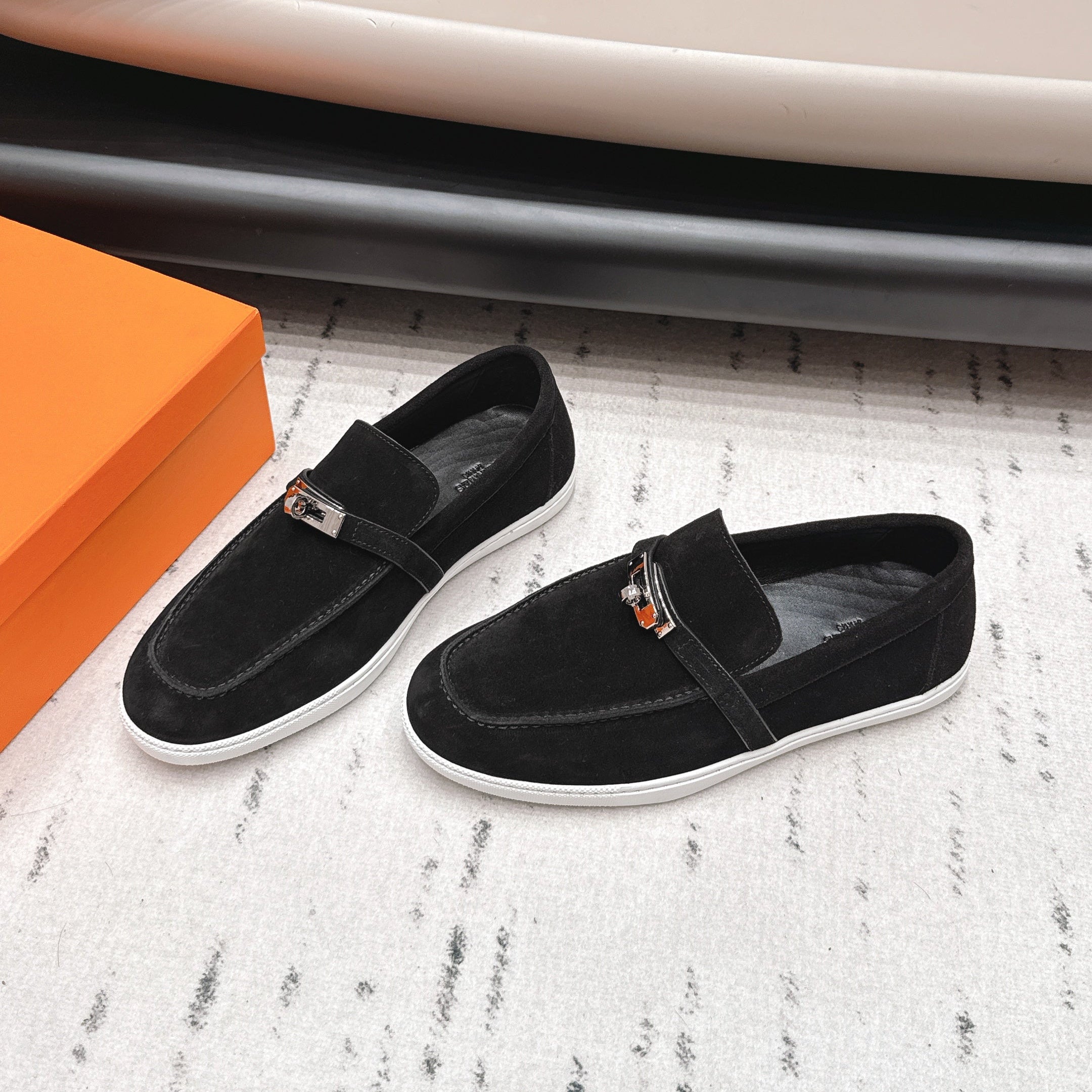 HM 26S KELLY PARIS LOAFERS IN BLACK SUEDE SILVER HARDWARE