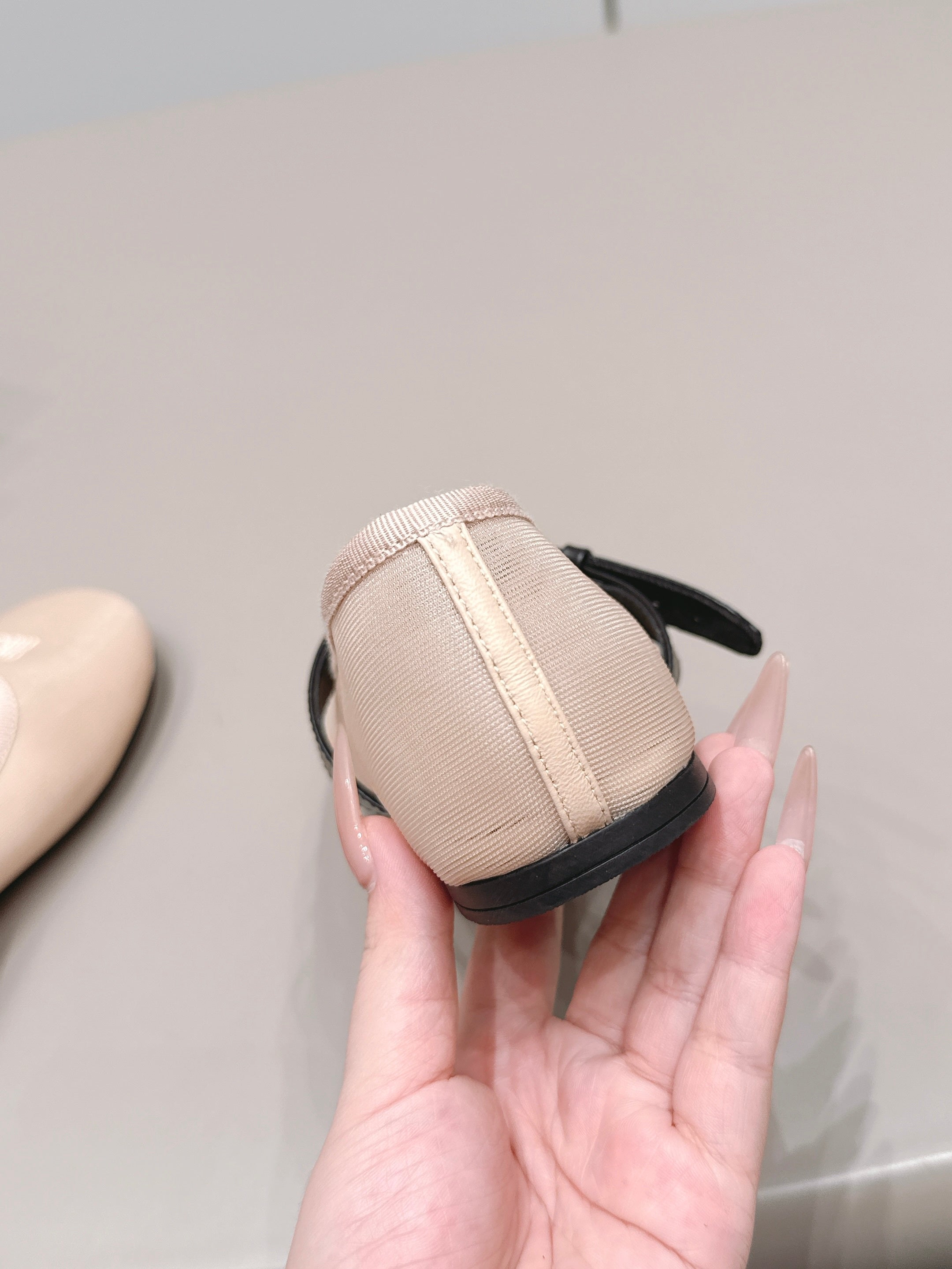 MIUMIU 26S BALLERINAS IN BEIGE MESH AND BLACK CALFSKIN
