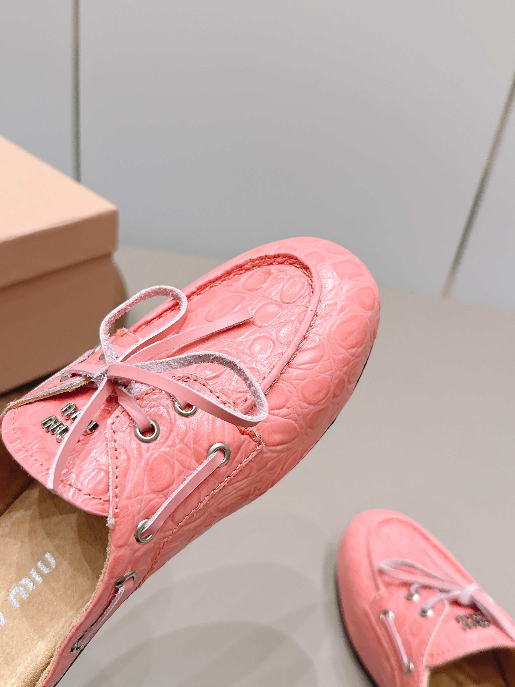MIUMIU 26S LOAFER MULES IN PINK CALFSKIN