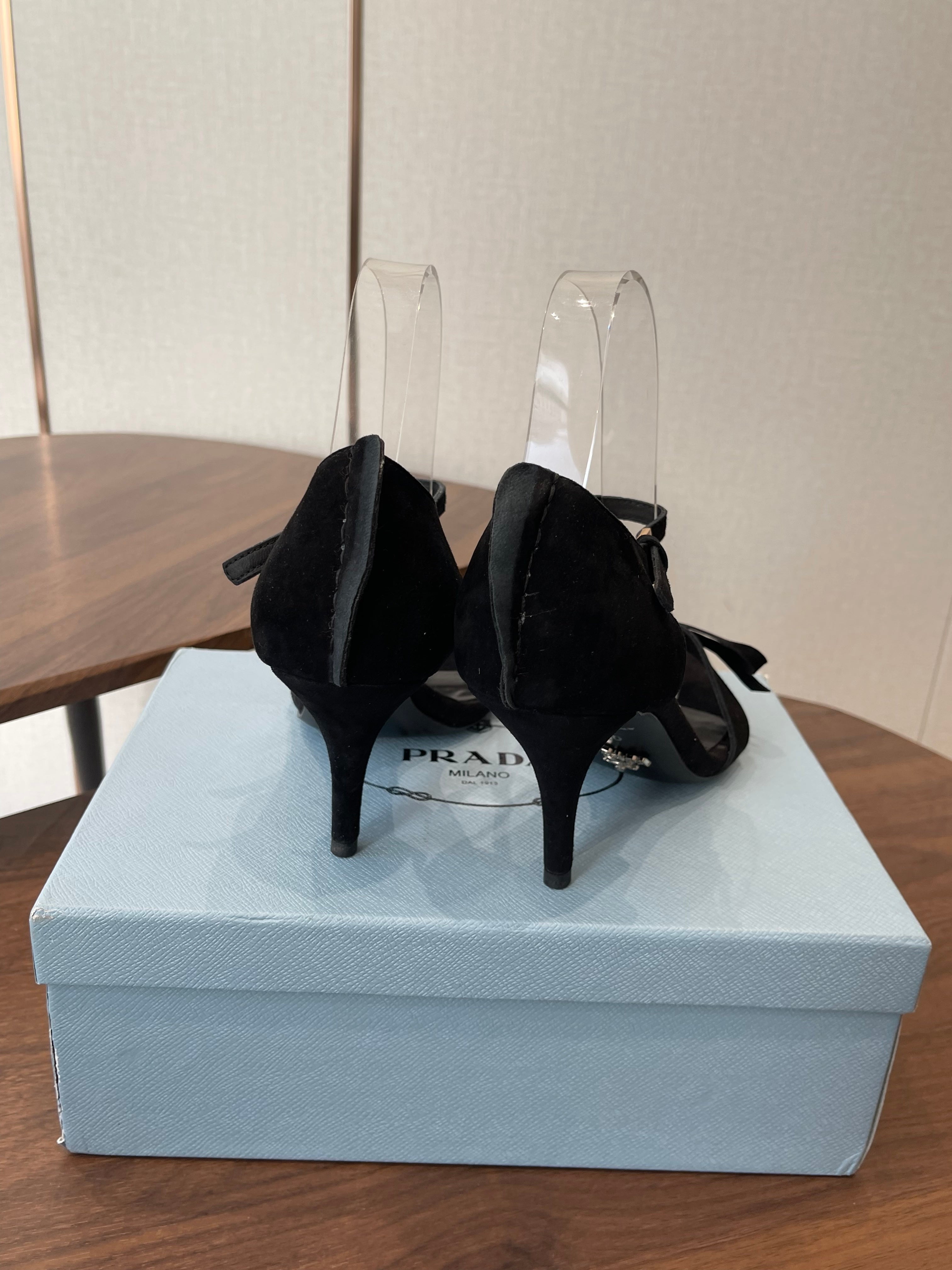 PRADA 26S HIGH HEEL SANDALS 85MM IN BLACK SUEDE WITH BOW