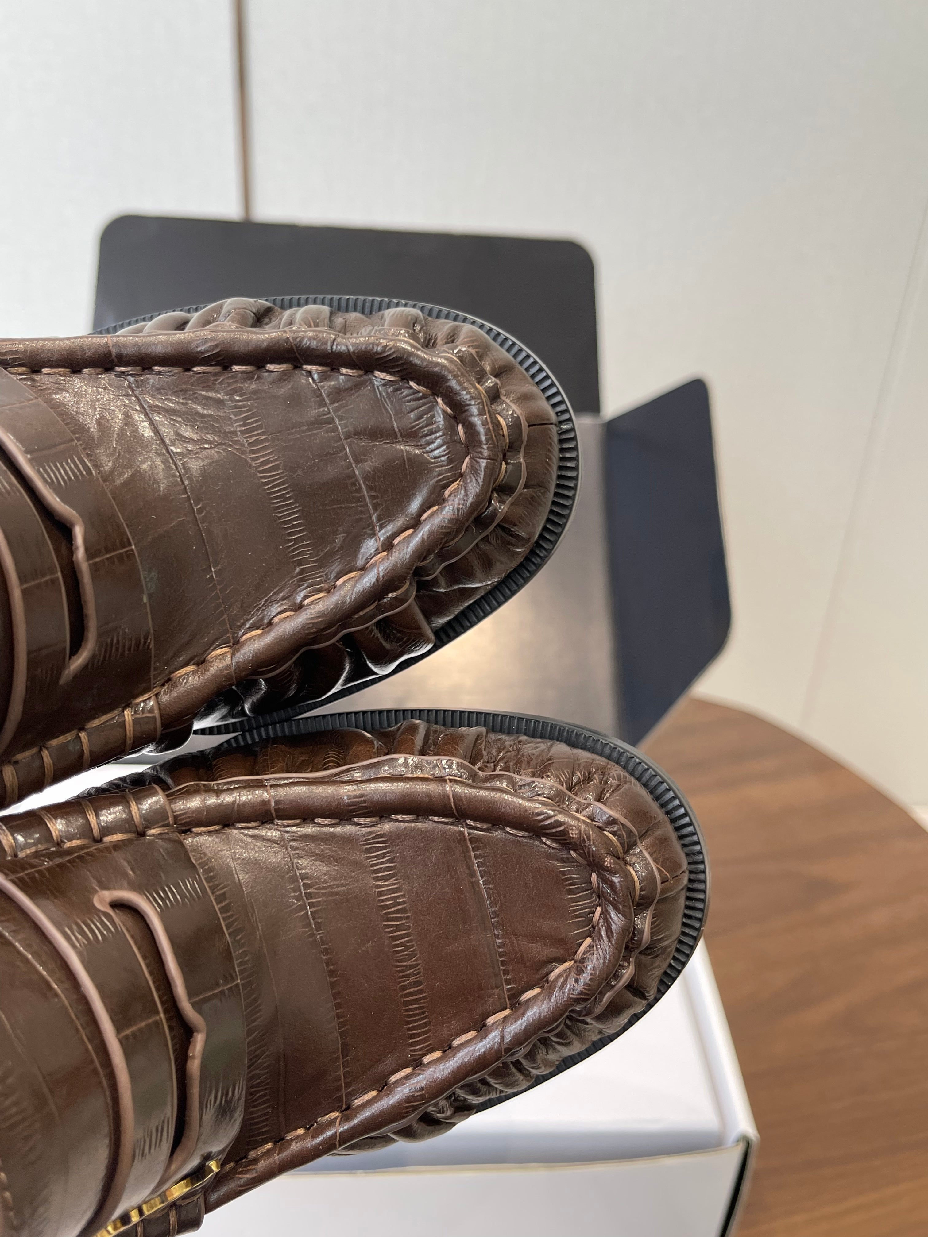 YSL 26S HEELED LOAFERS 100 MM IN DARK BROWN CALFSKIN