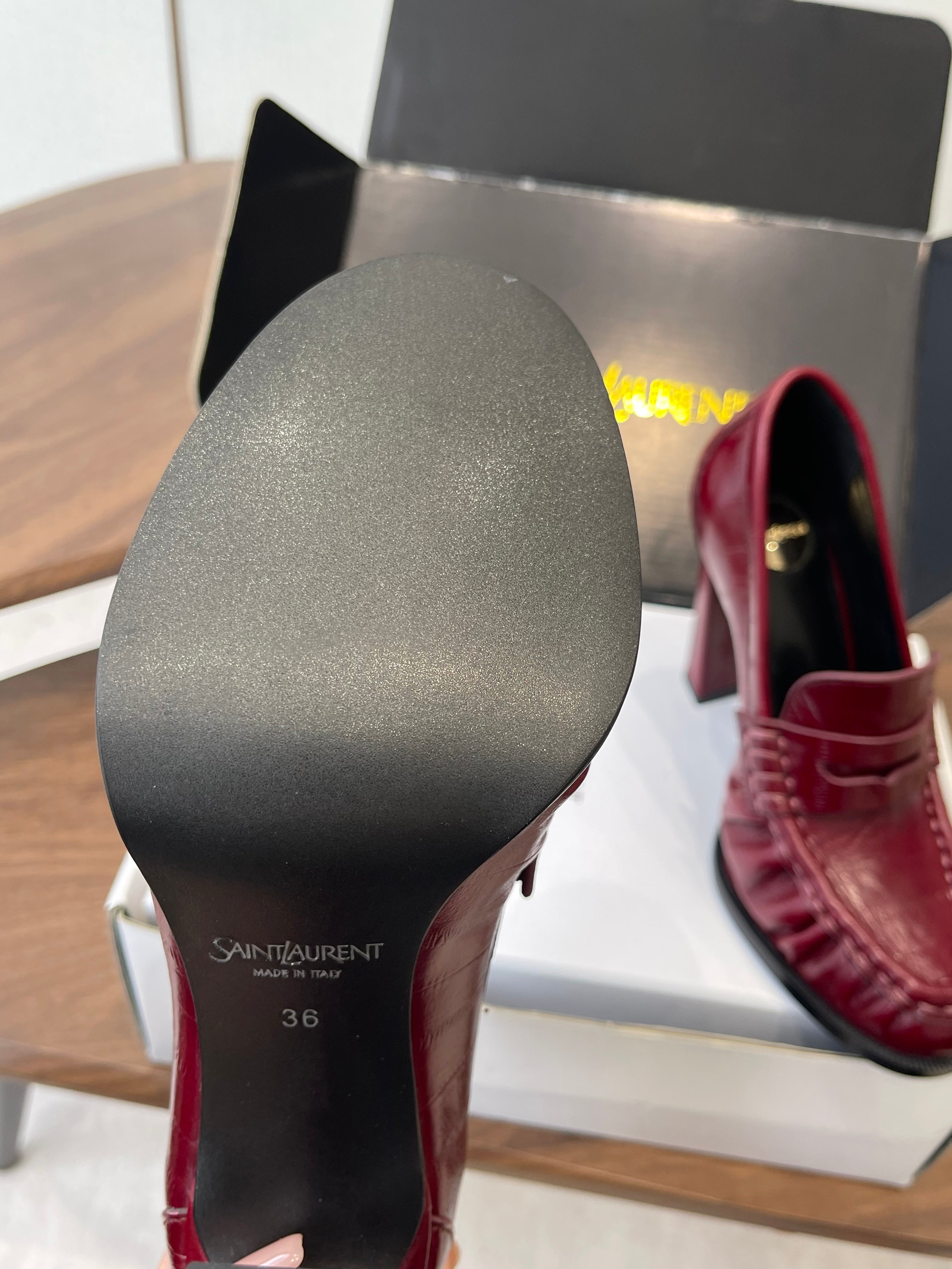 YSL 26S HEELED LOAFERS 100 MM IN DARK RED SHINY CALFSKIN