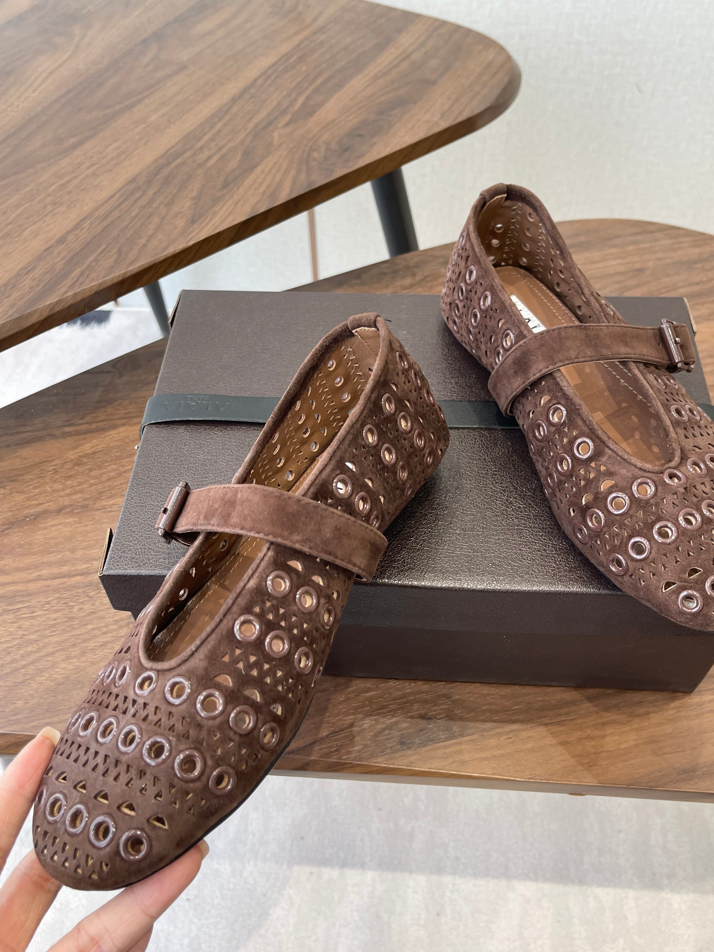 ALAIA 26S MARY JANE FLATS IN DARK BROWN SUEDE STYLE 1