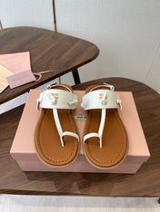 MIUMIU 26S FLIP FLOPS IN WHITE AND TAN BROWN CALFSKIN