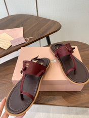 MIUMIU 26S FLIP FLOPS IN DARK BROWN AND BURGUNDY RED CALFSKIN