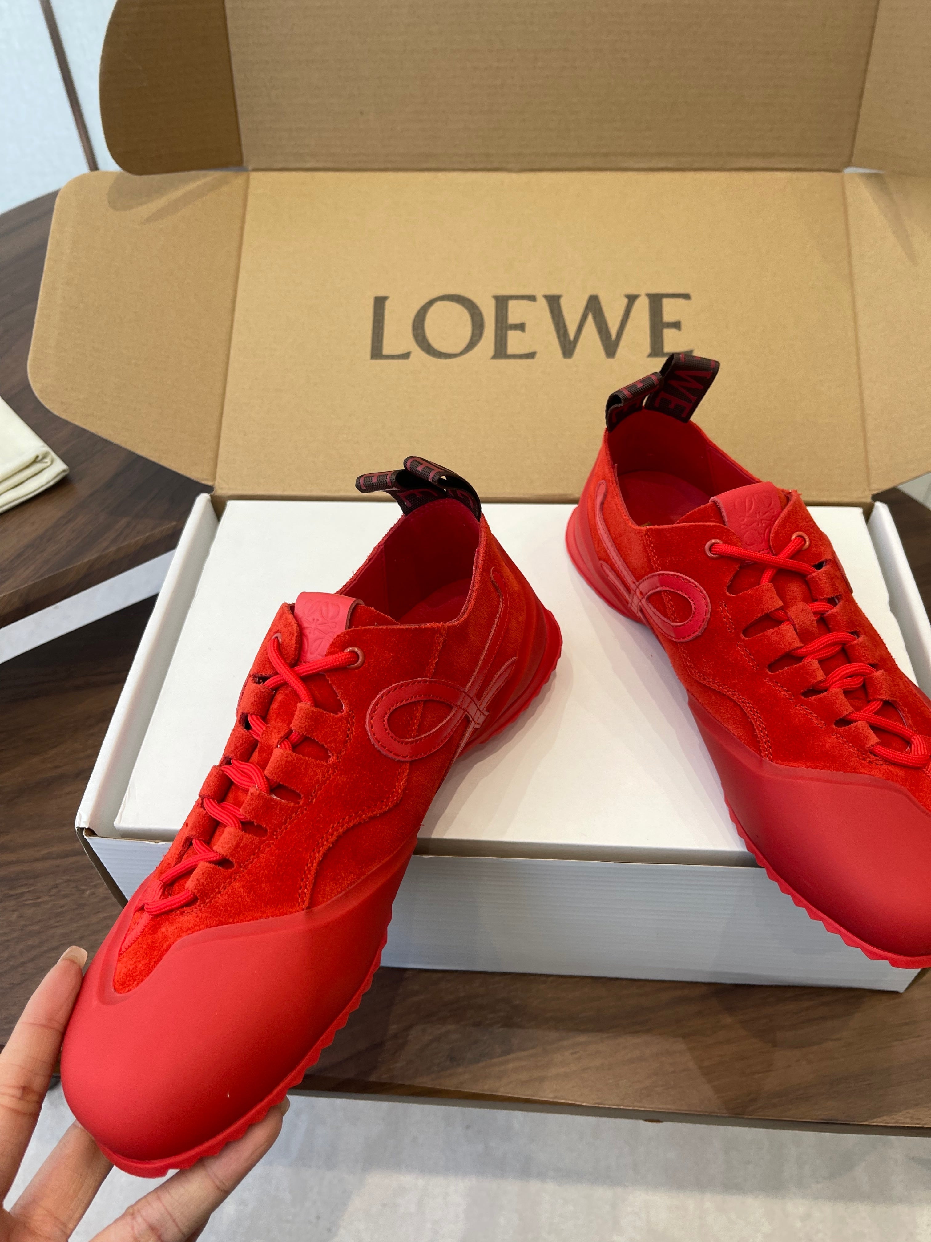 LOEWE 26S FLOW RUNNER SNEAKER 20MM IN DARK RED SUEDE
