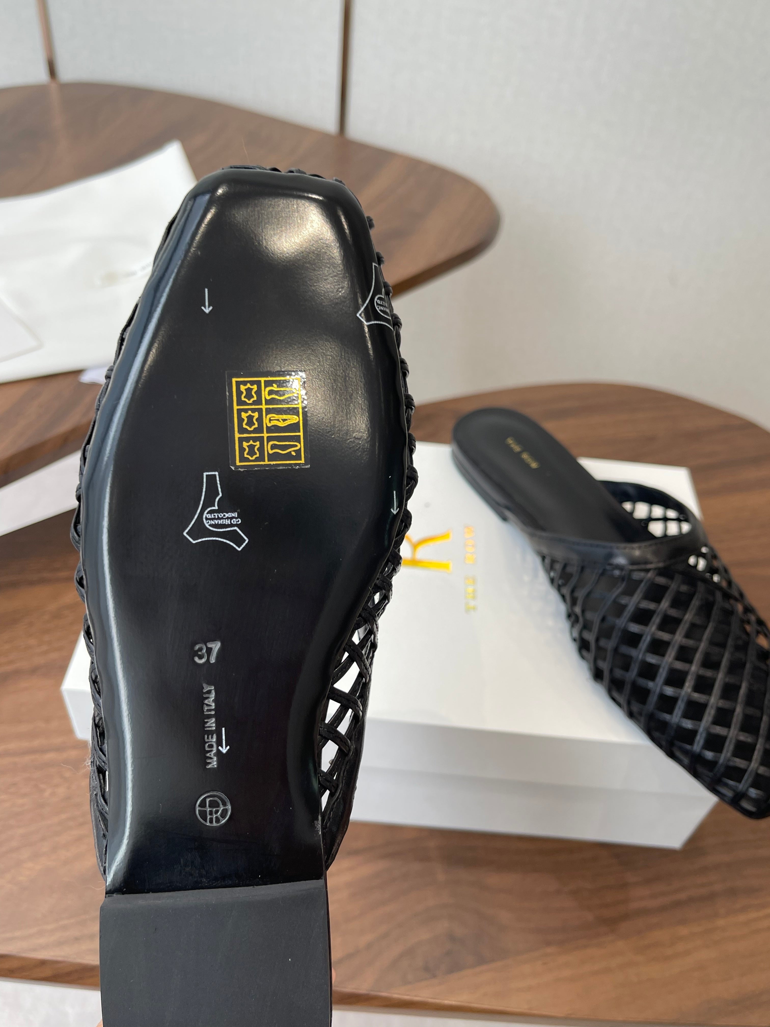 THE ROW 26S MULE SANDALS IN BLACK CALFSKIN