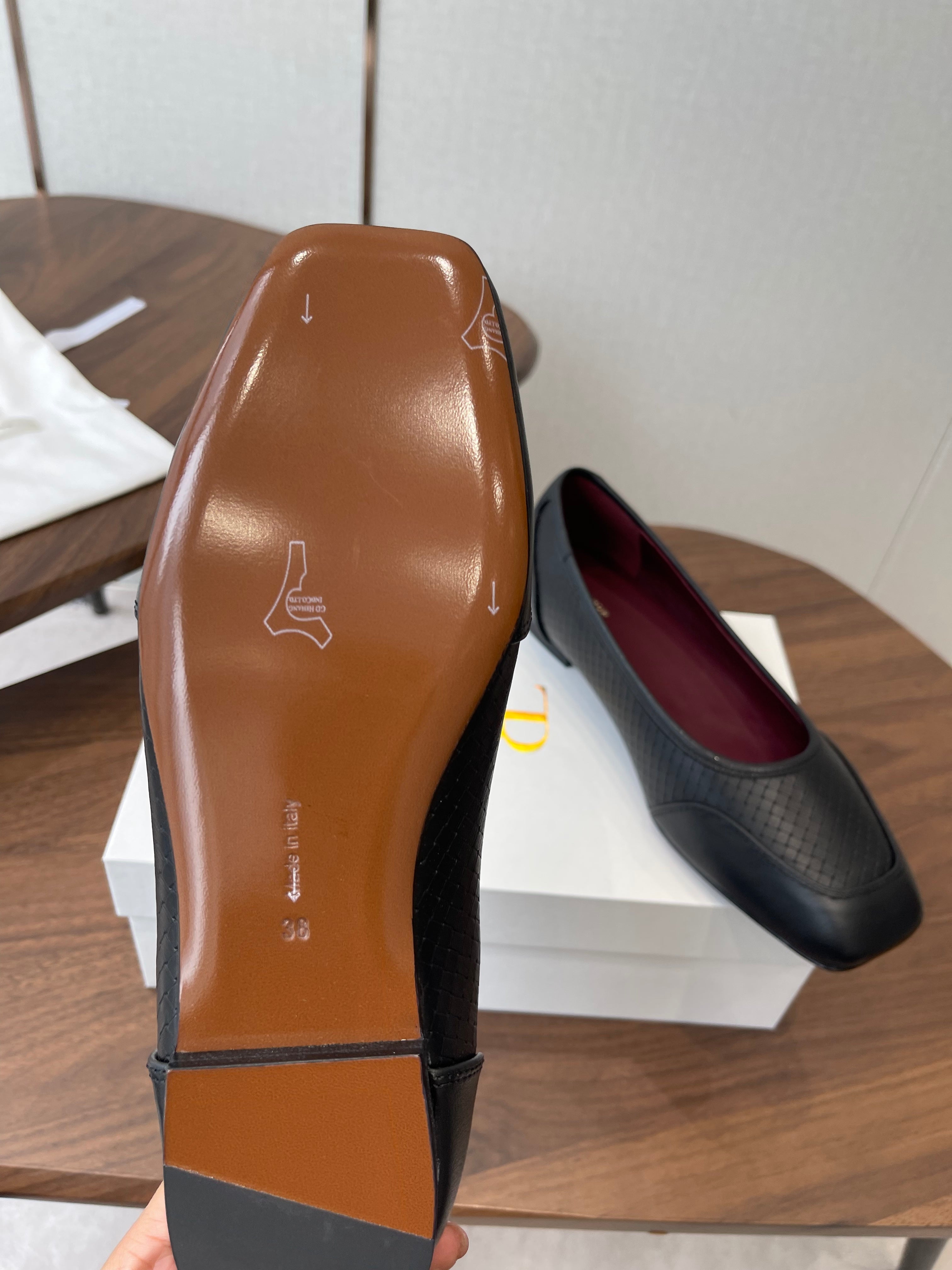 THE ROW 26S SQUARE TOE  BALLET FLATS IN BLACK CALFSKIN