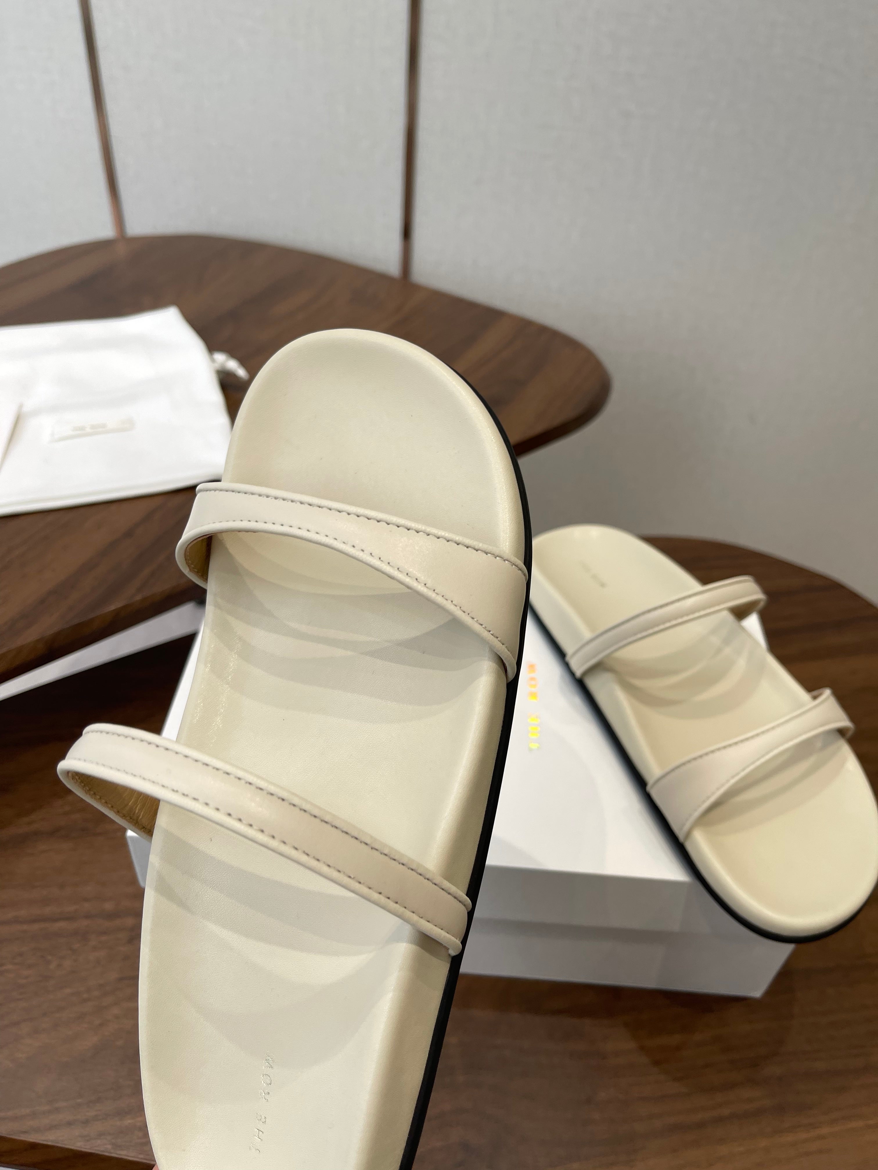 THE ROW 26S DOUBLE STRAP FLAT SANDALS IN IVORY WHITE CALFSKIN