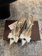 VLTN HIGH HEEL 25S 80 MM IN WHITE CALFSKIN WITH BOW
