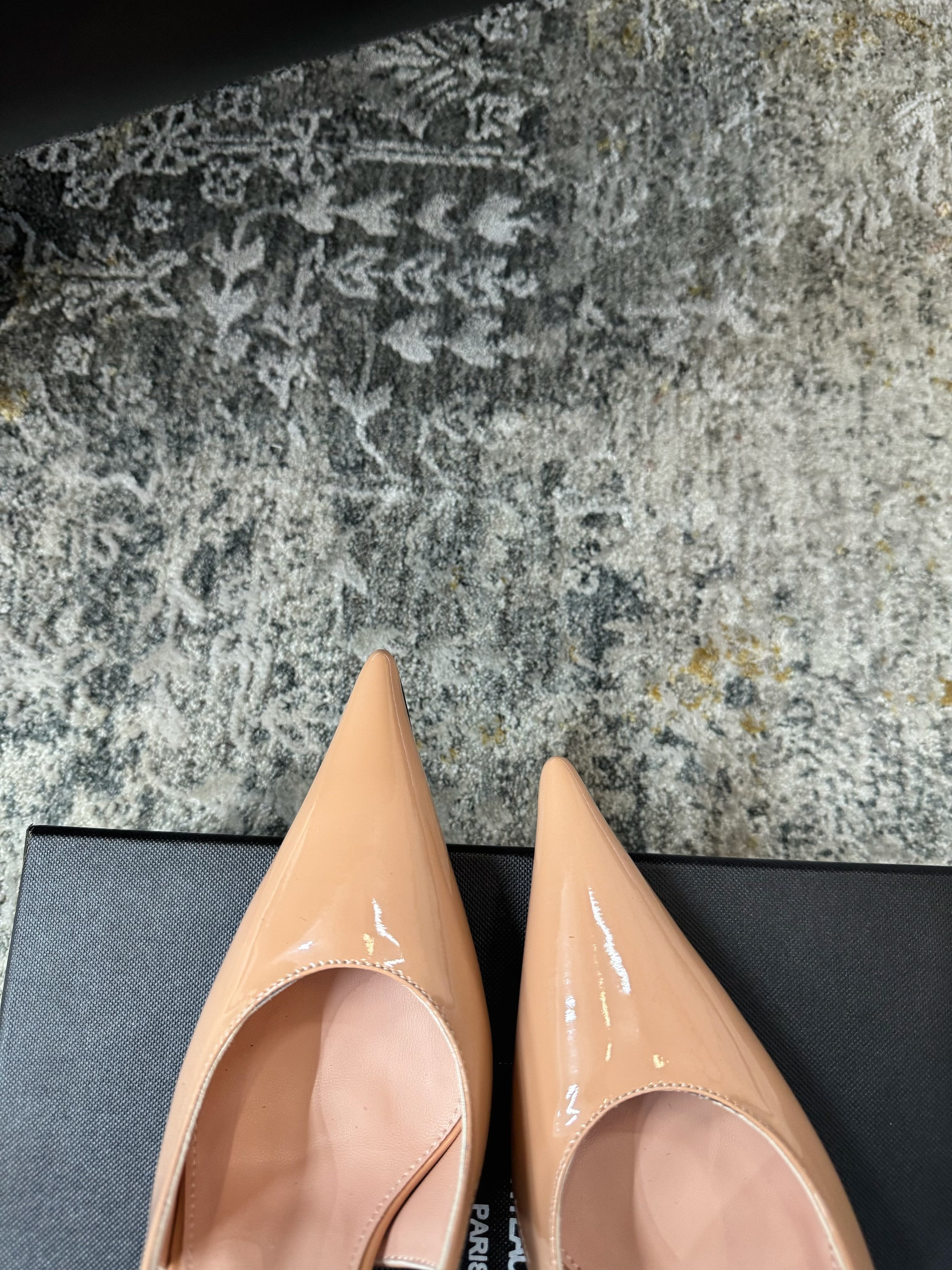 YSL 26S HEELED SLINGBACKS 100 MM IN WARM NUDE GLOSSY CALFSKIN