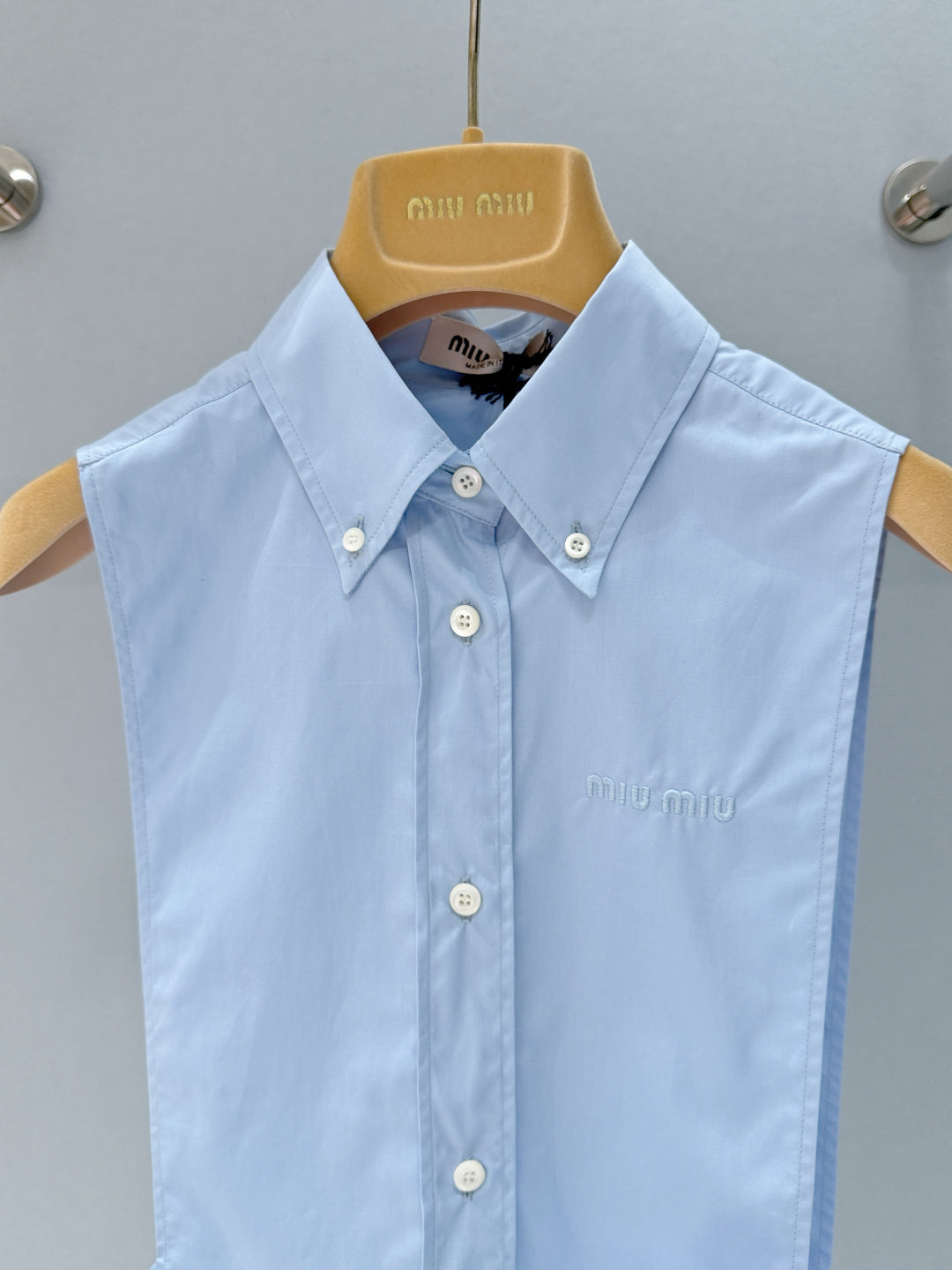 MIUMIU 26S SLEEVELESS SHIRT 905