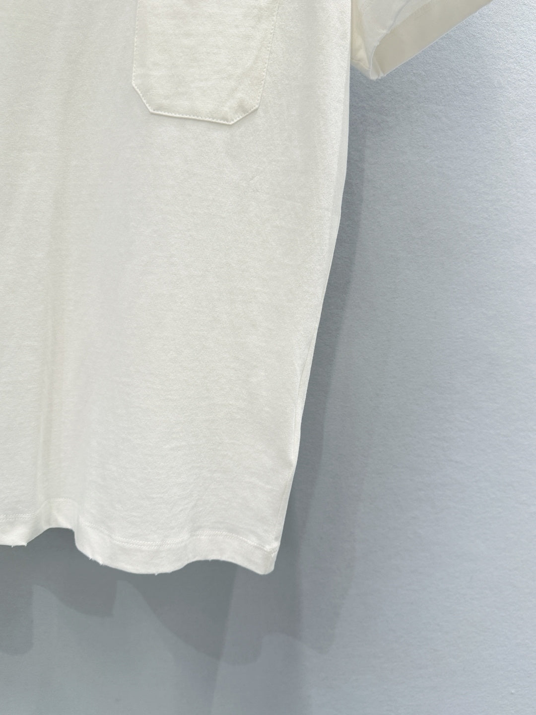 PRADA 26S T-SHIRT STYLE 900