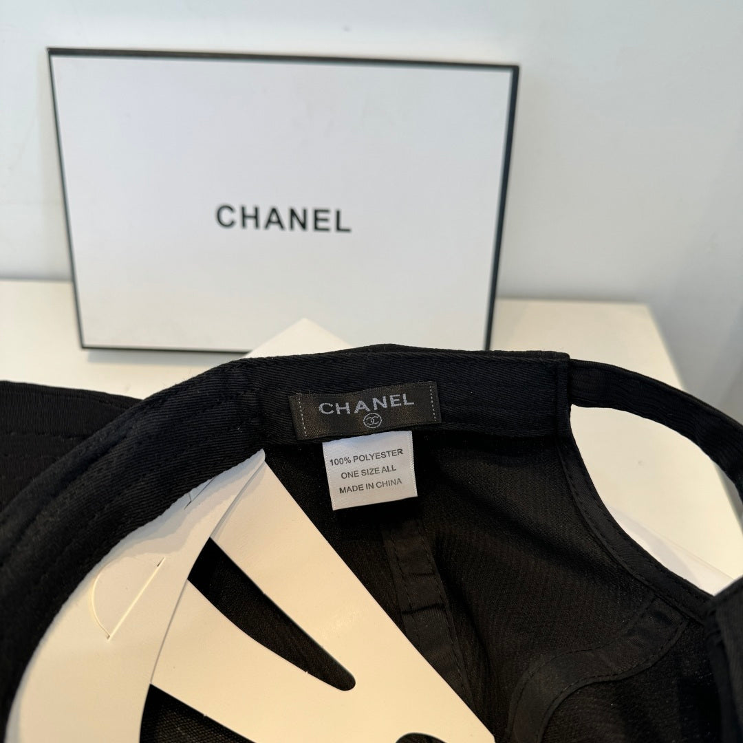 CHANEL 26S BASEBALL CAP 337984