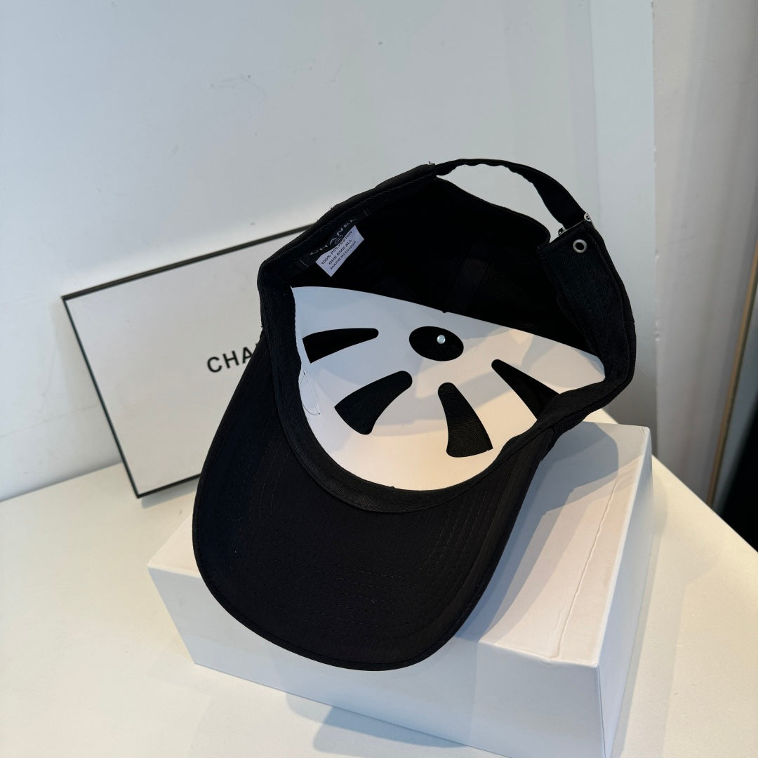 CHANEL 26S BASEBALL CAP 337984